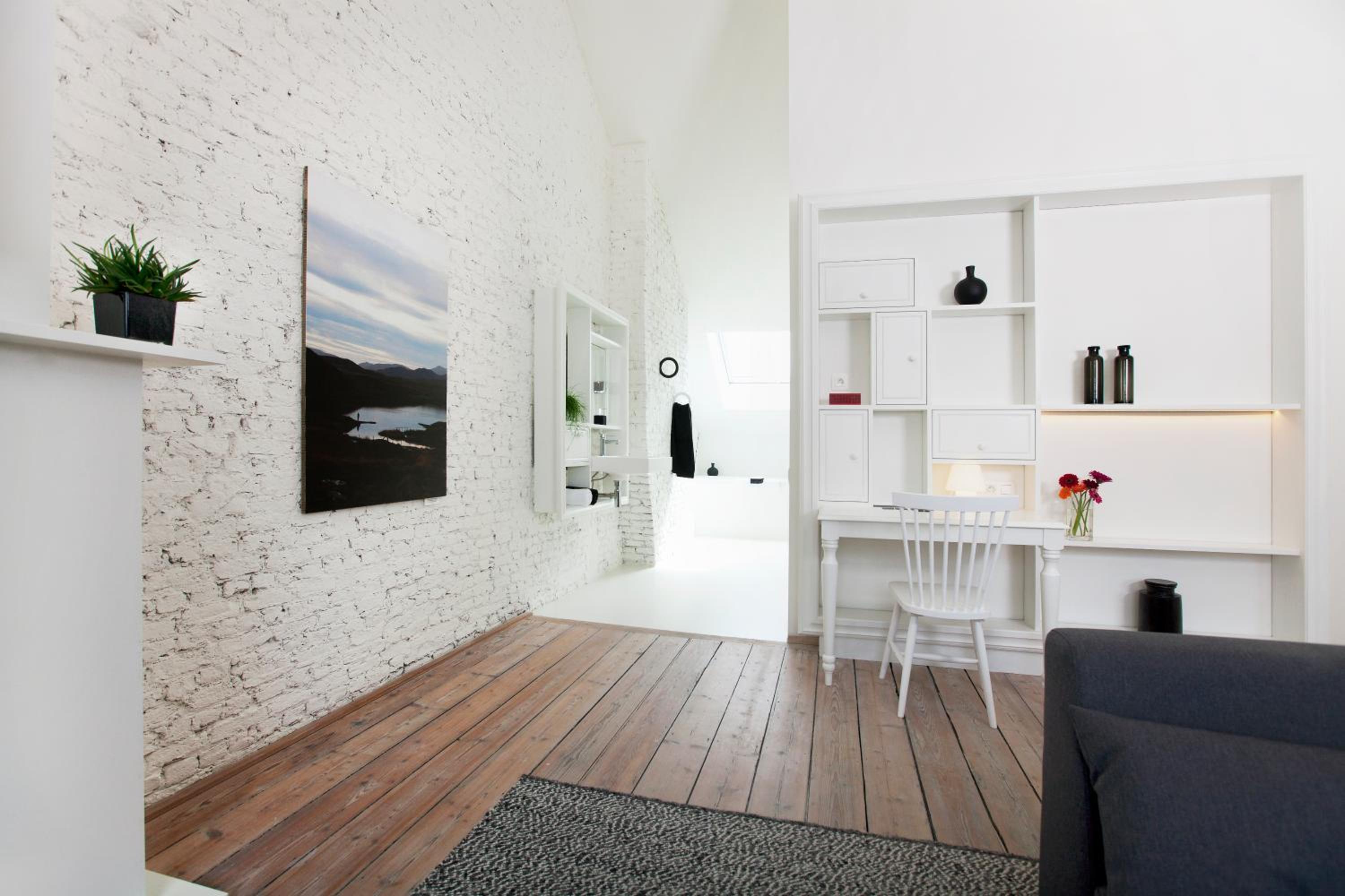 Maison Nationale City Flats & Suites