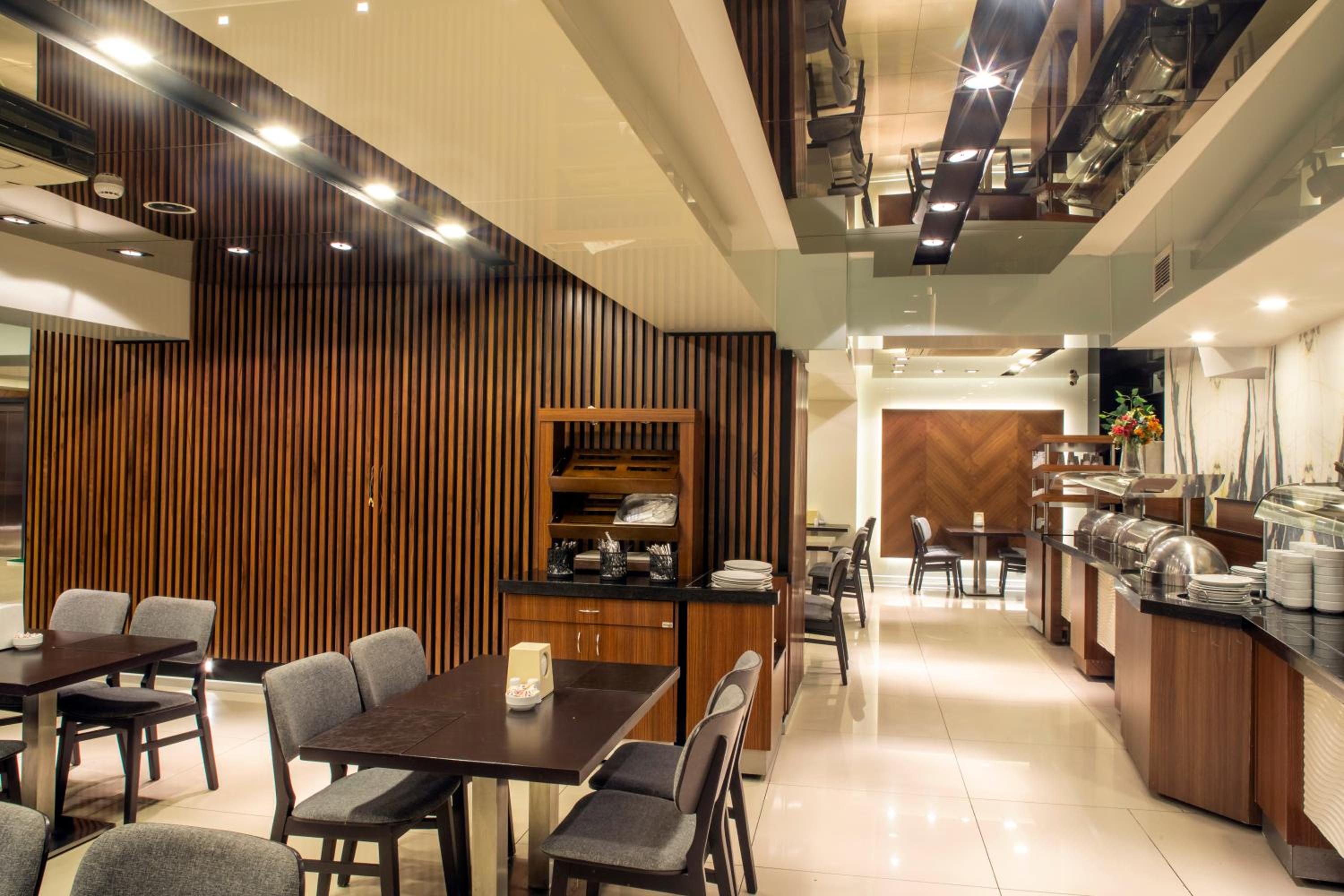 Martinenz Hotel - Image 41