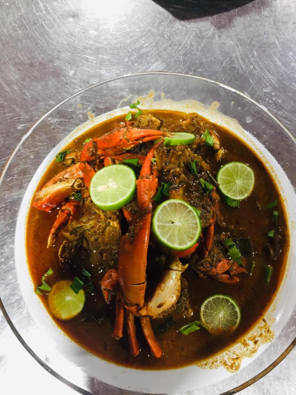 Shan Guest and Restaurant Nilaveli