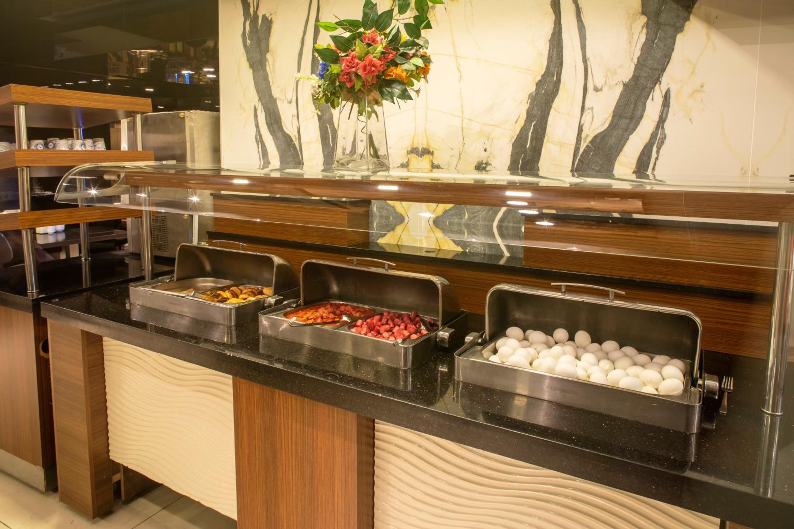 Martinenz Hotel - Image 42