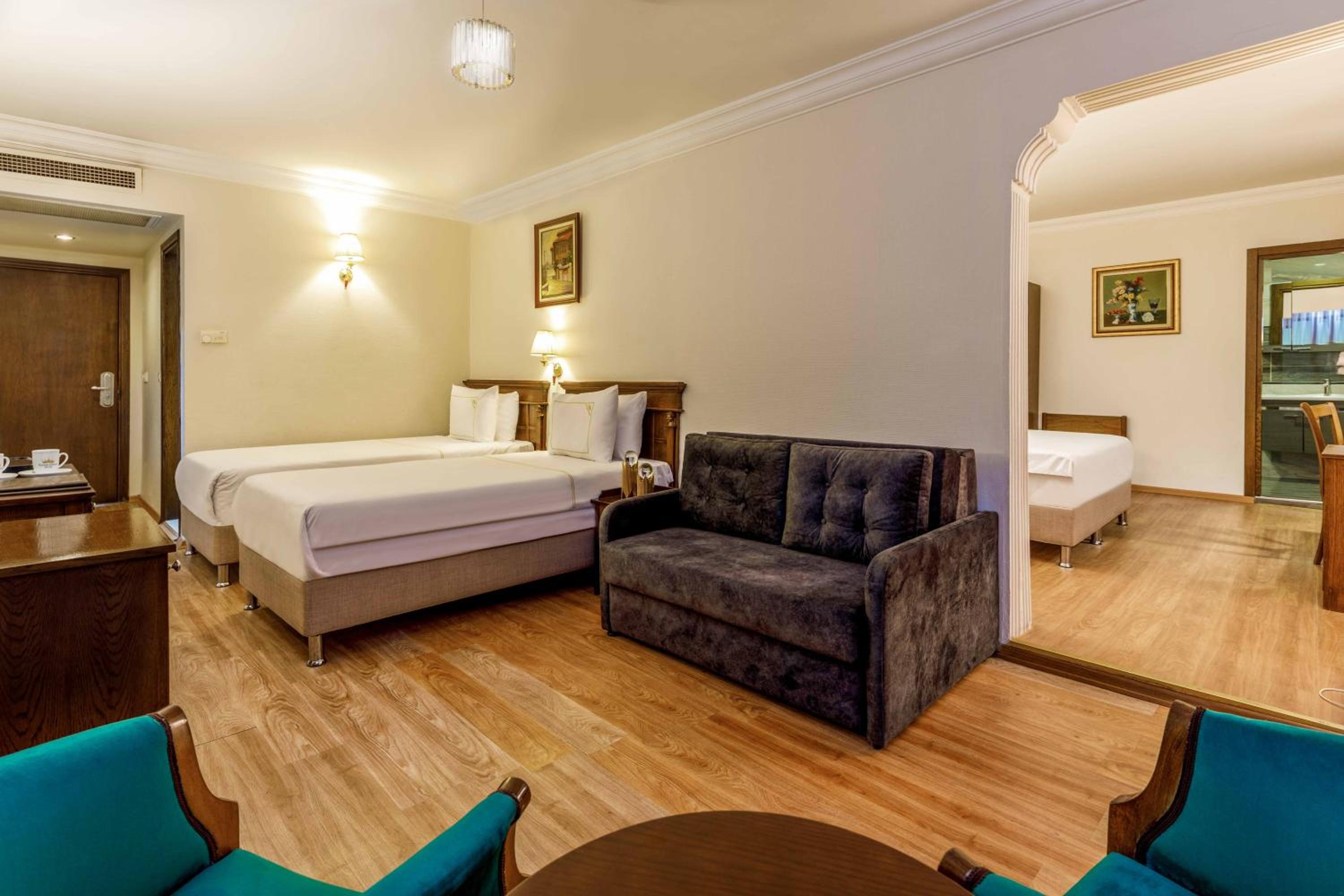 Golden Crown Otel - Image 43