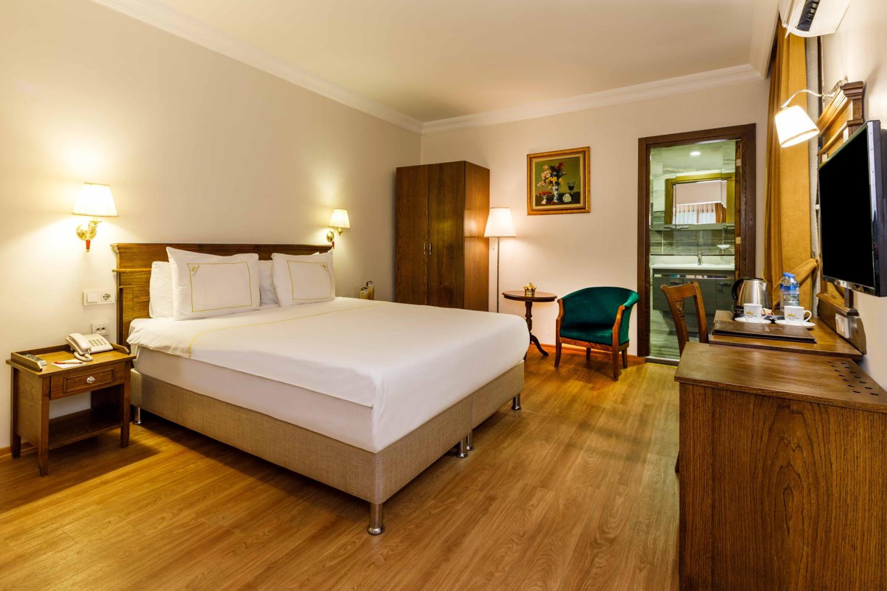 Golden Crown Otel - Image 42