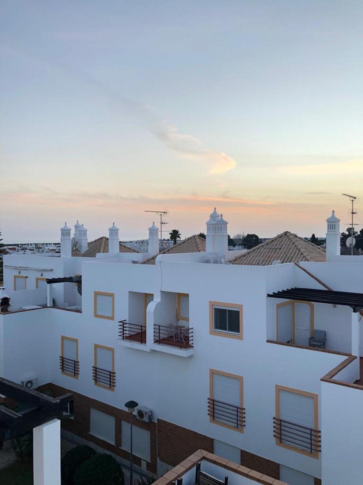 Cabanas de Tavira Gomeira, 2 bedroom, 3 terraced Penthouse with Seaview, 300m from the Sea view 3
