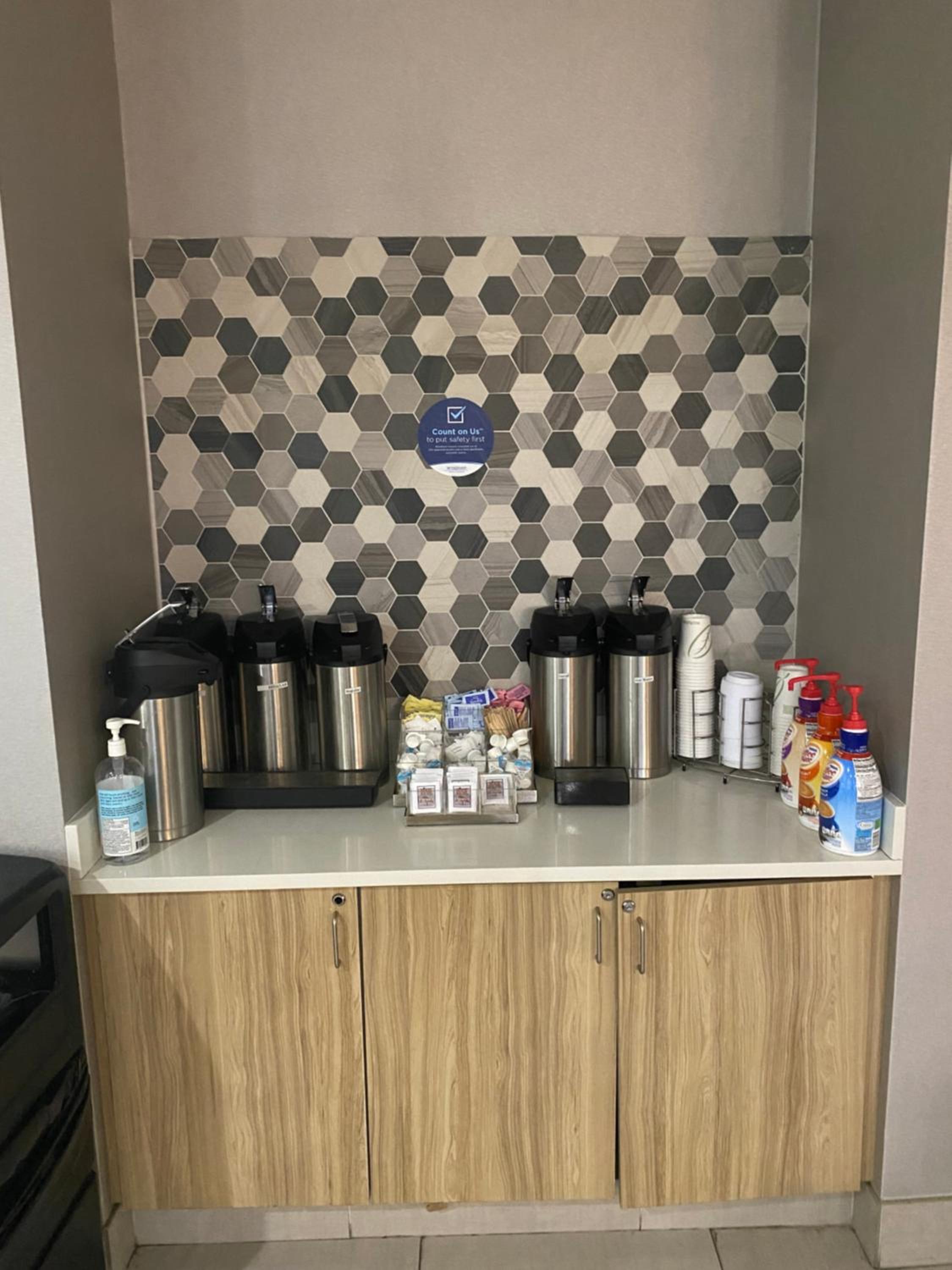 Lake City Vacations - La Quinta Inn  Suites by Wyndham Lake City - Property Image 15