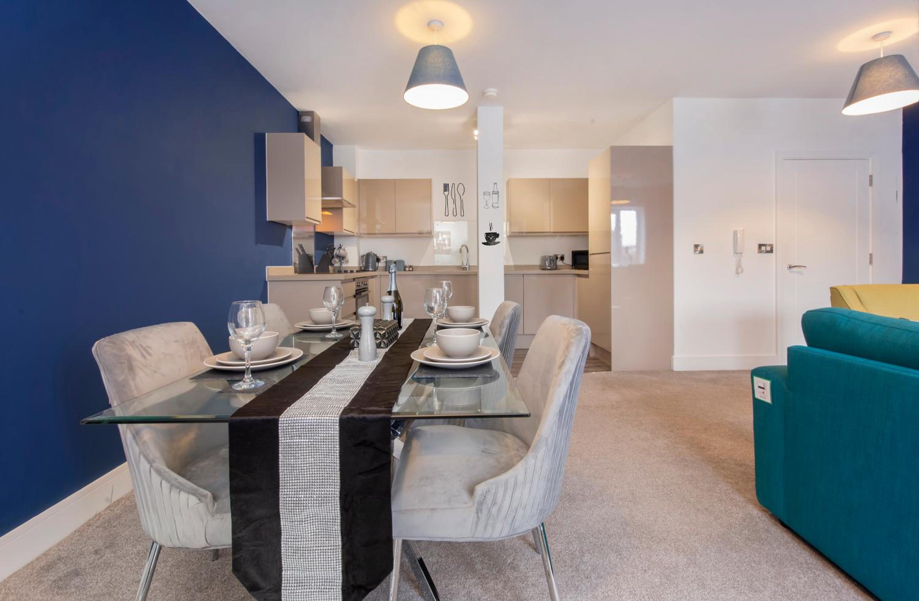 York Luxury 2 bedroom apartment near City Centre view 5