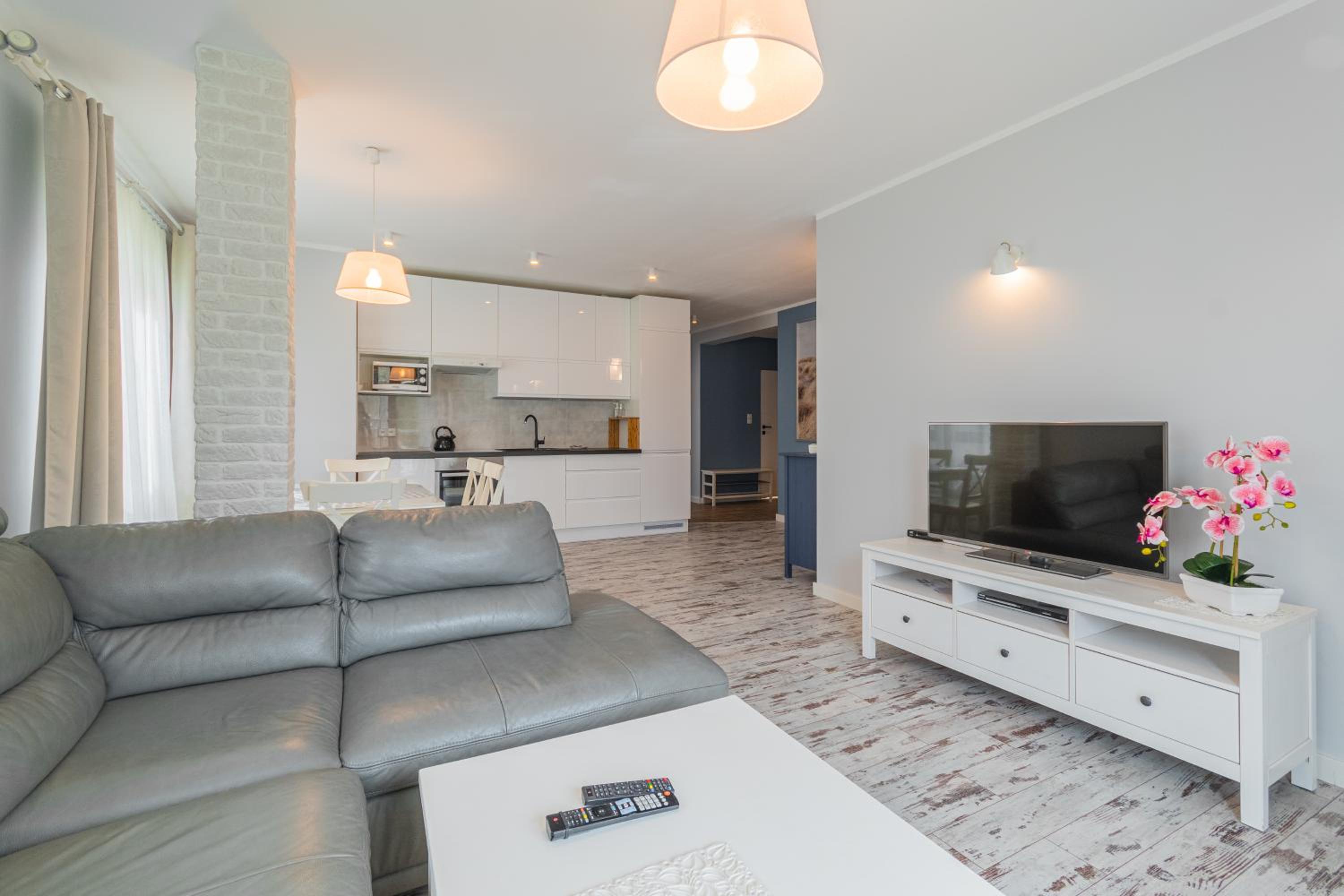 APARTAMENTY MIERZEJA - MARINA, Kąty Rybackie, 100 m od Zalewu Wiślanego, Bezpłatny Meleks