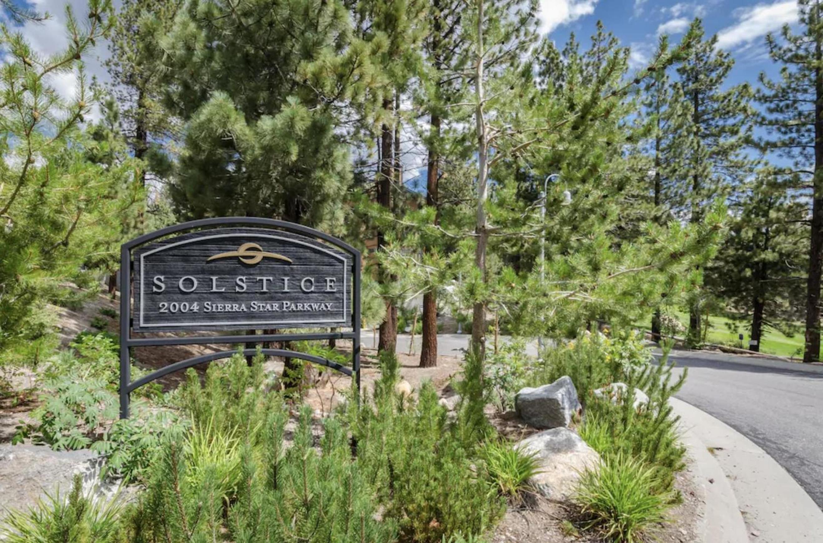 Solstice 11 Amazing Location on Golf Course, Heated Garage, Private Washer Dryer condo view 5