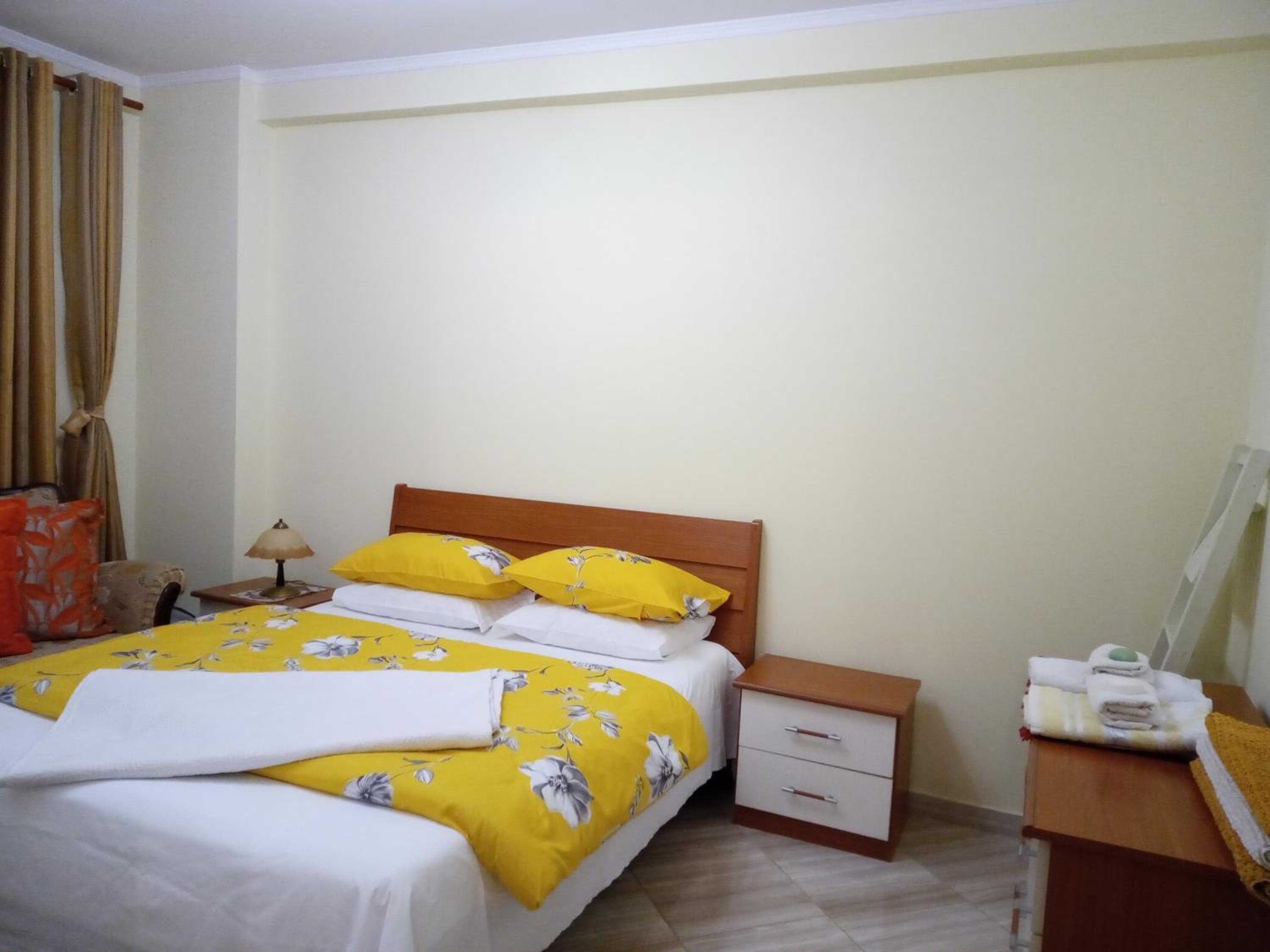 Holiday Center Apartment