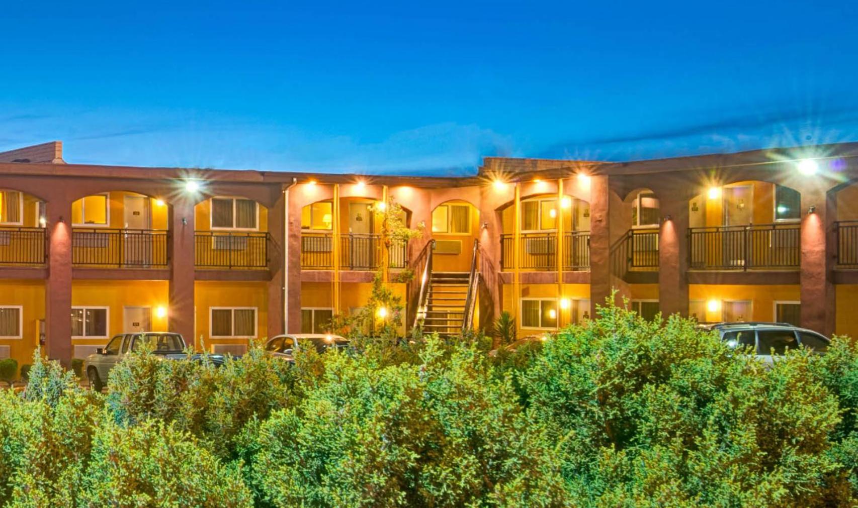 Hotel Rodeway Inn Albuquerque Downtown on Rt 66 - Image 1