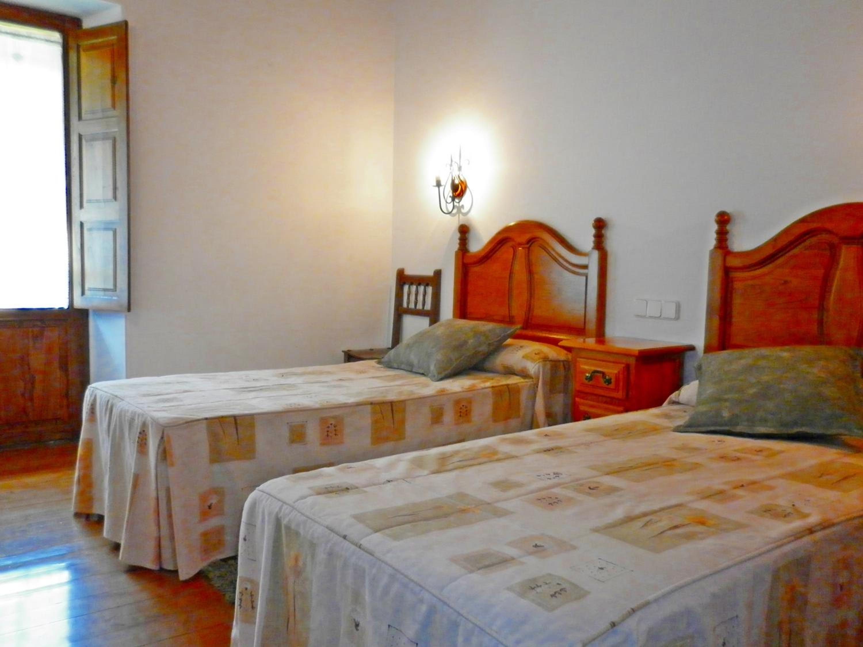 Casas Rurales y Apartamentos La Hornera