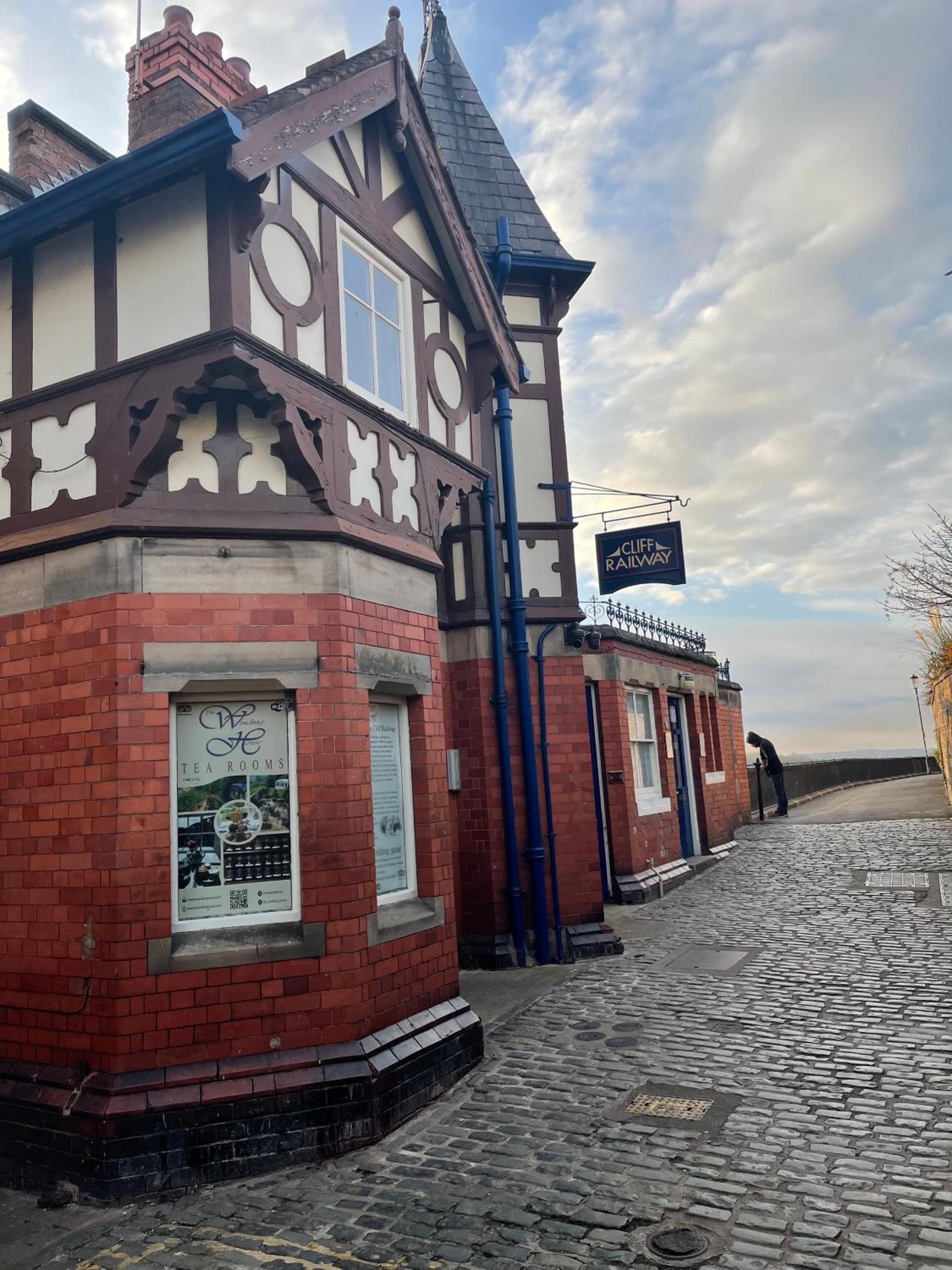 Hotel Bell Cottage right in the heart of Bridgnorth - Image 1