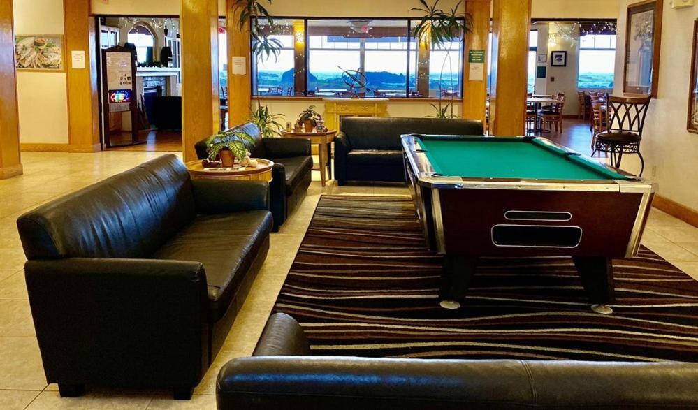 Oceanfront Lodge