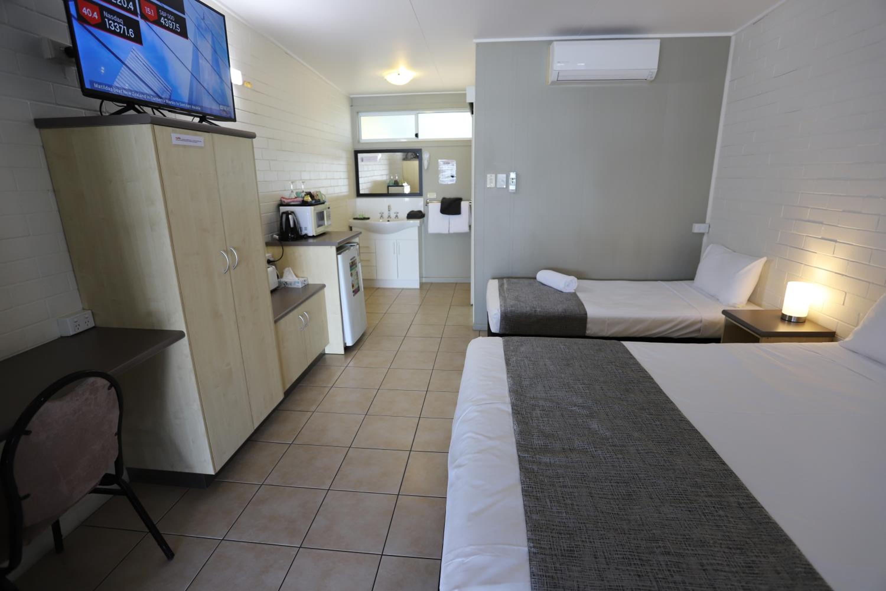 Tropic Coast Motel
