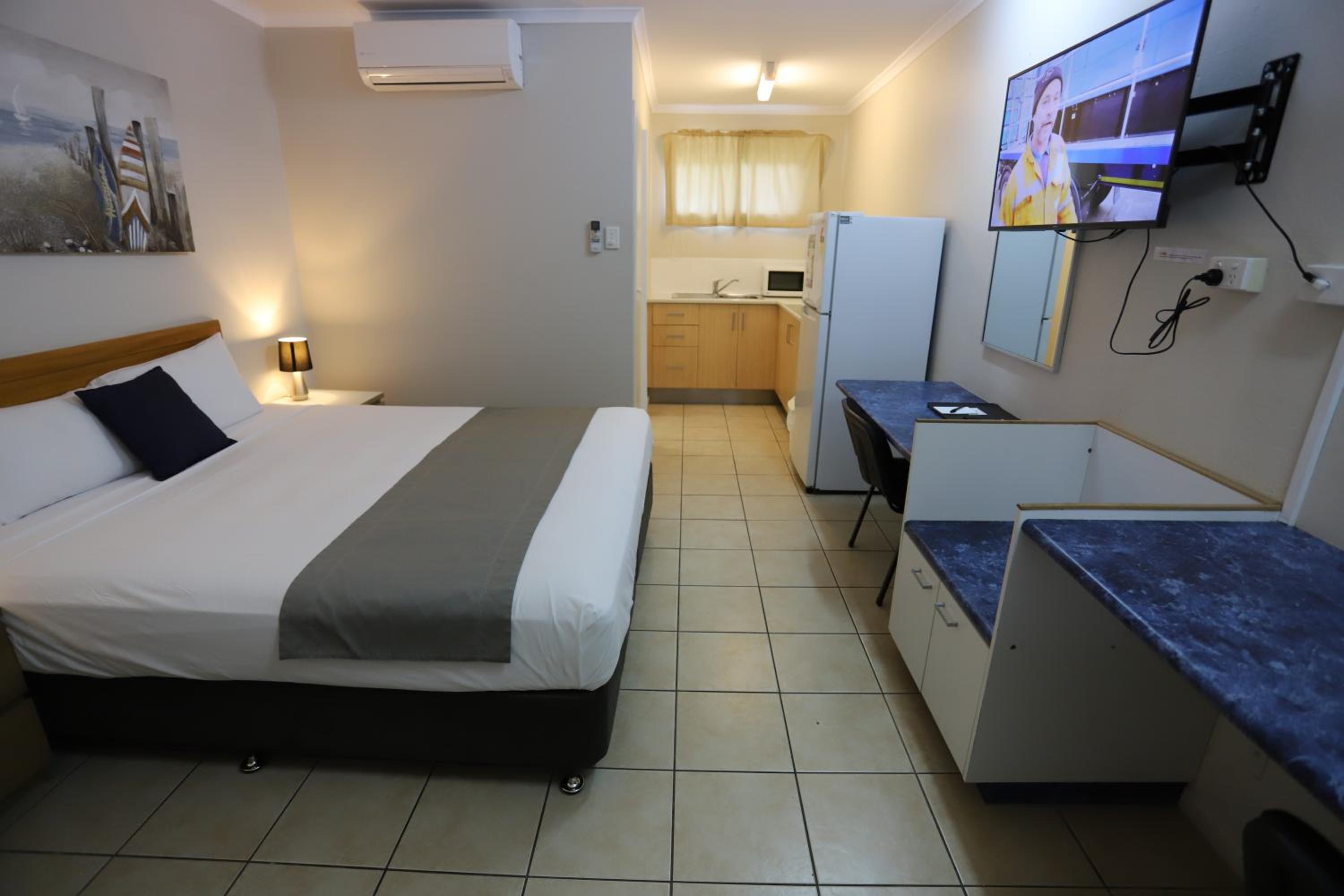 Tropic Coast Motel