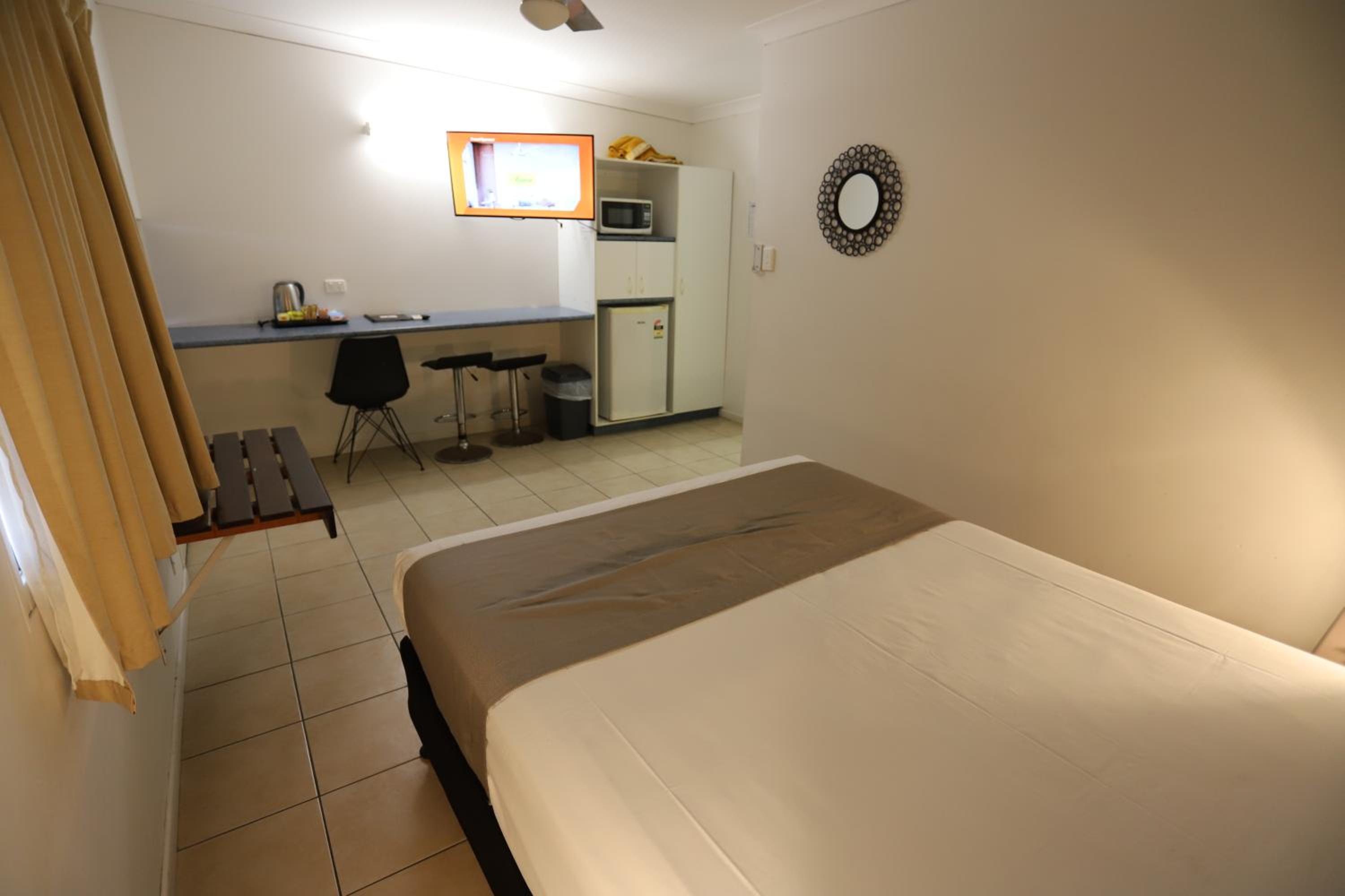Tropic Coast Motel