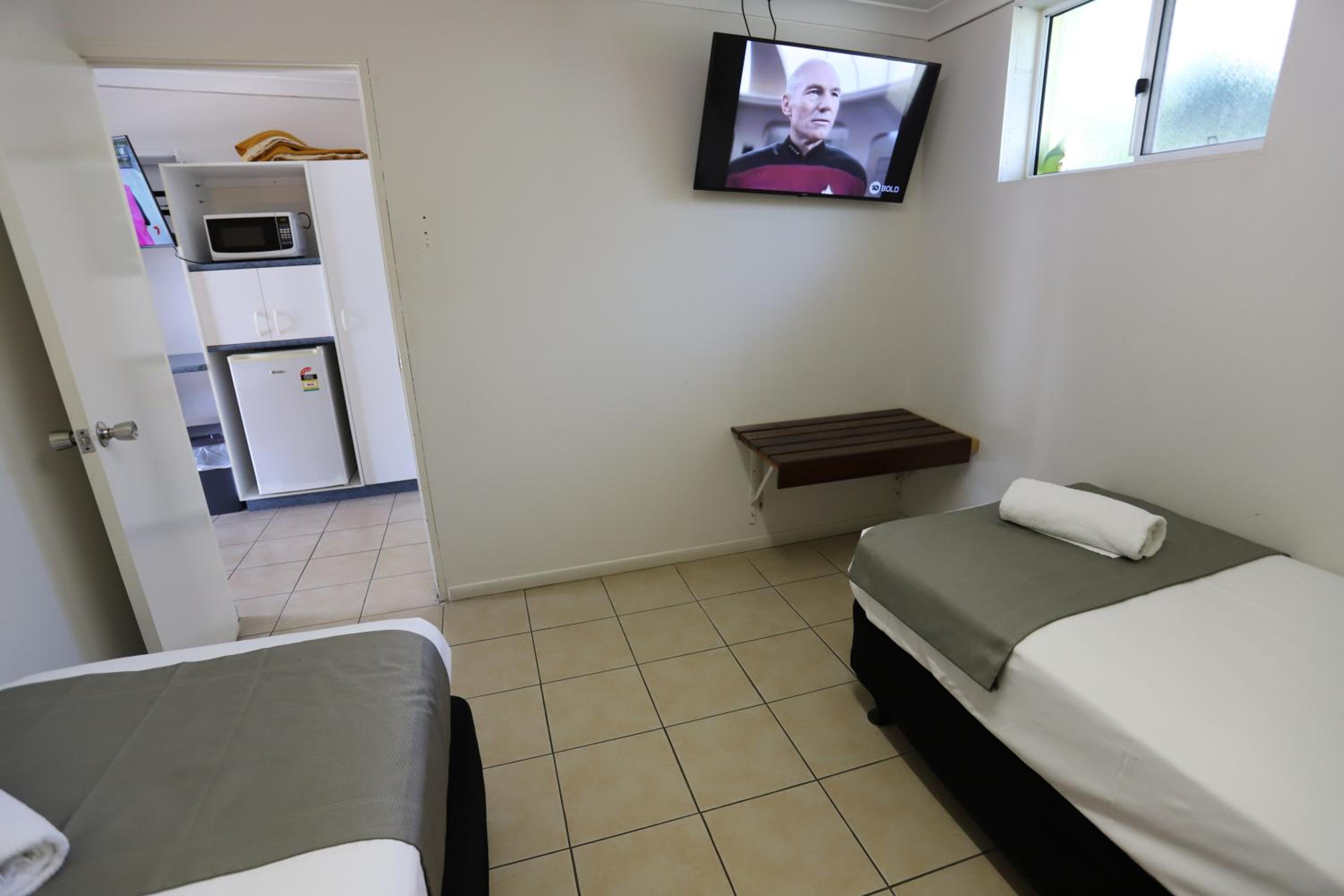 Tropic Coast Motel