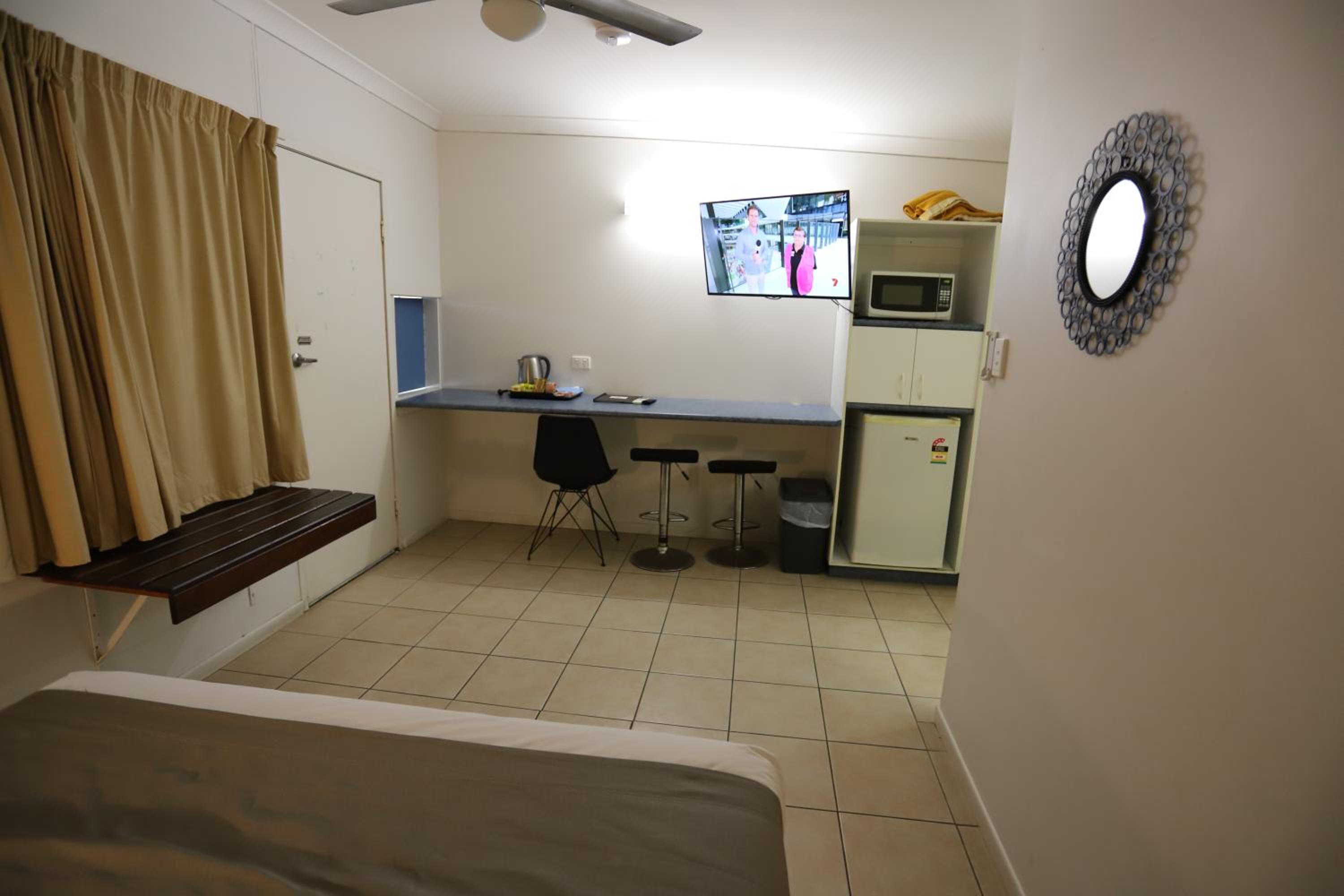 Tropic Coast Motel