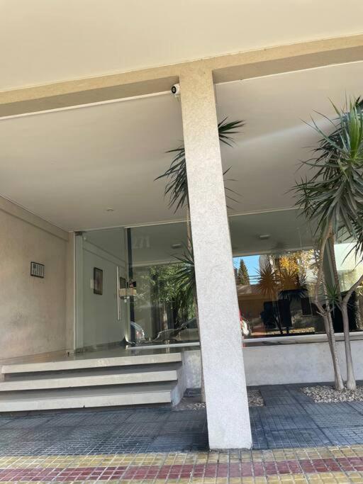 HERMOSO DEPARTAMENTO AMUEBLADO EN EL CENTRO DE LP