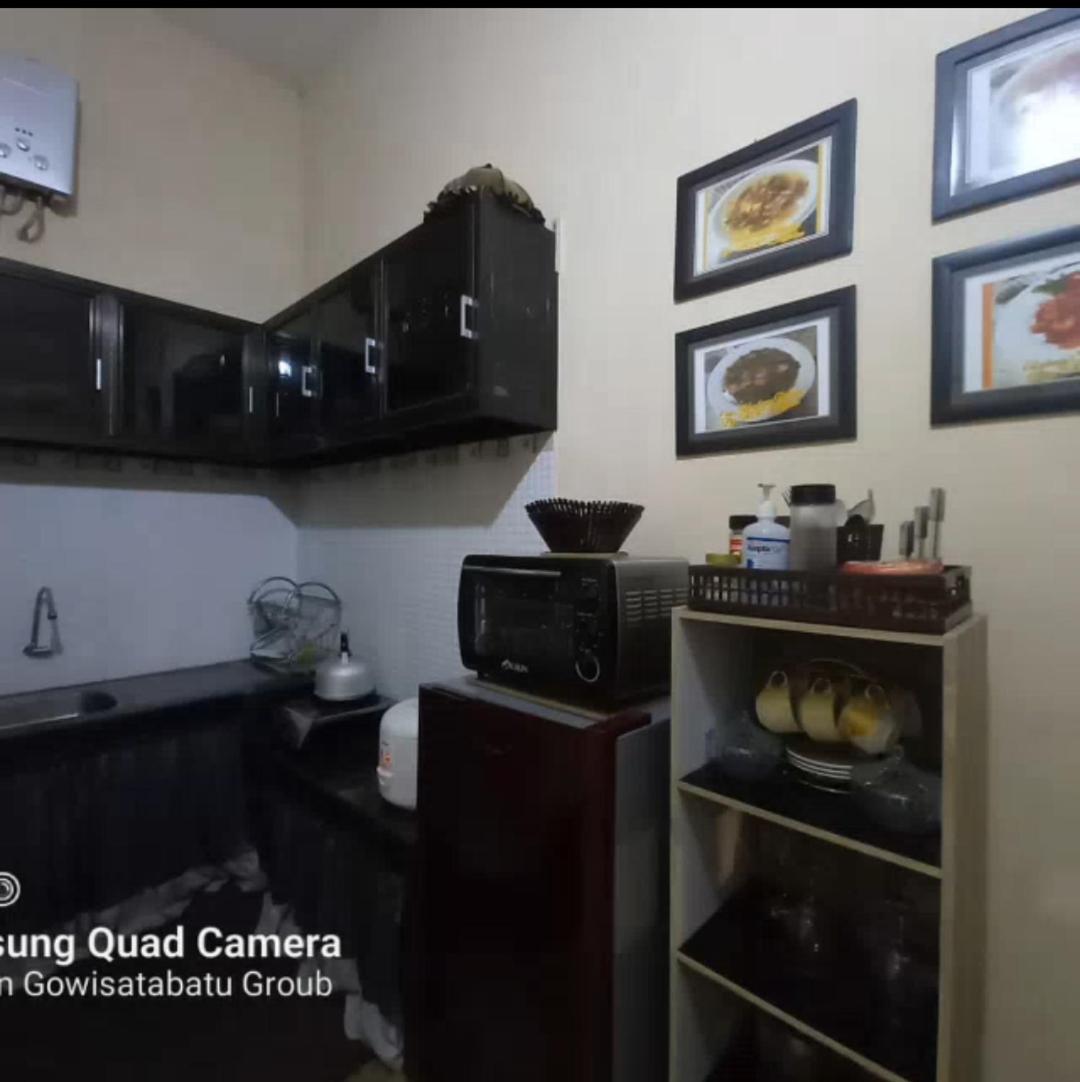 RR Family Homestay Syariah Batu - Property Image 18