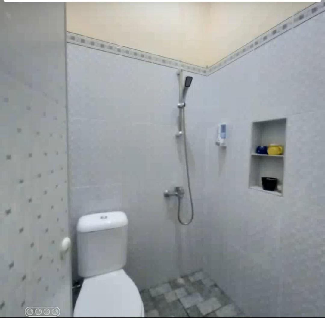 RR Family Homestay Syariah Batu - Property Image 15