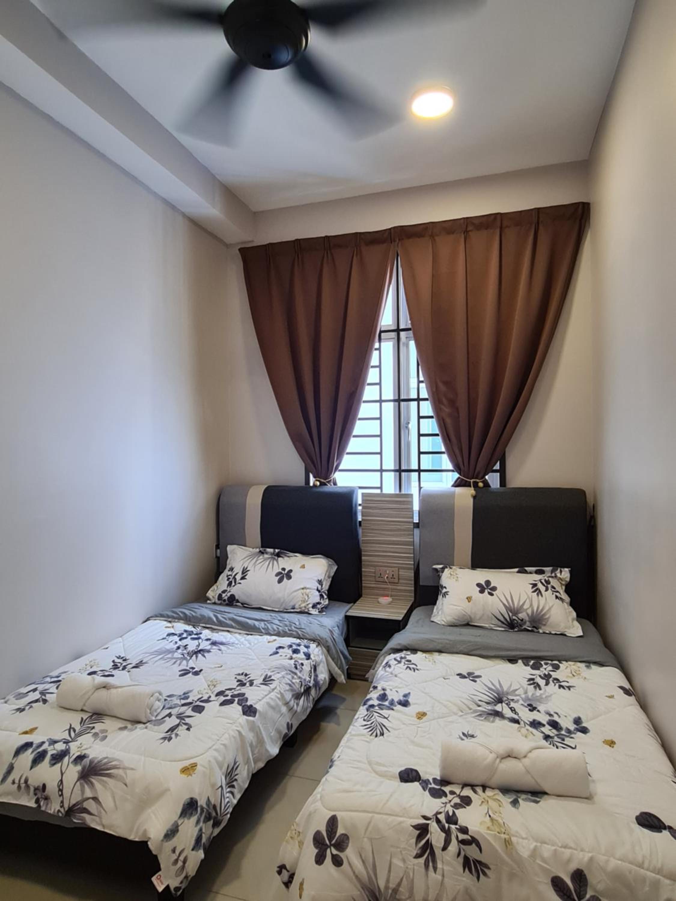 Eid SKS Habitat -Free Wifi Netflix, Larkin, Johor Bahru