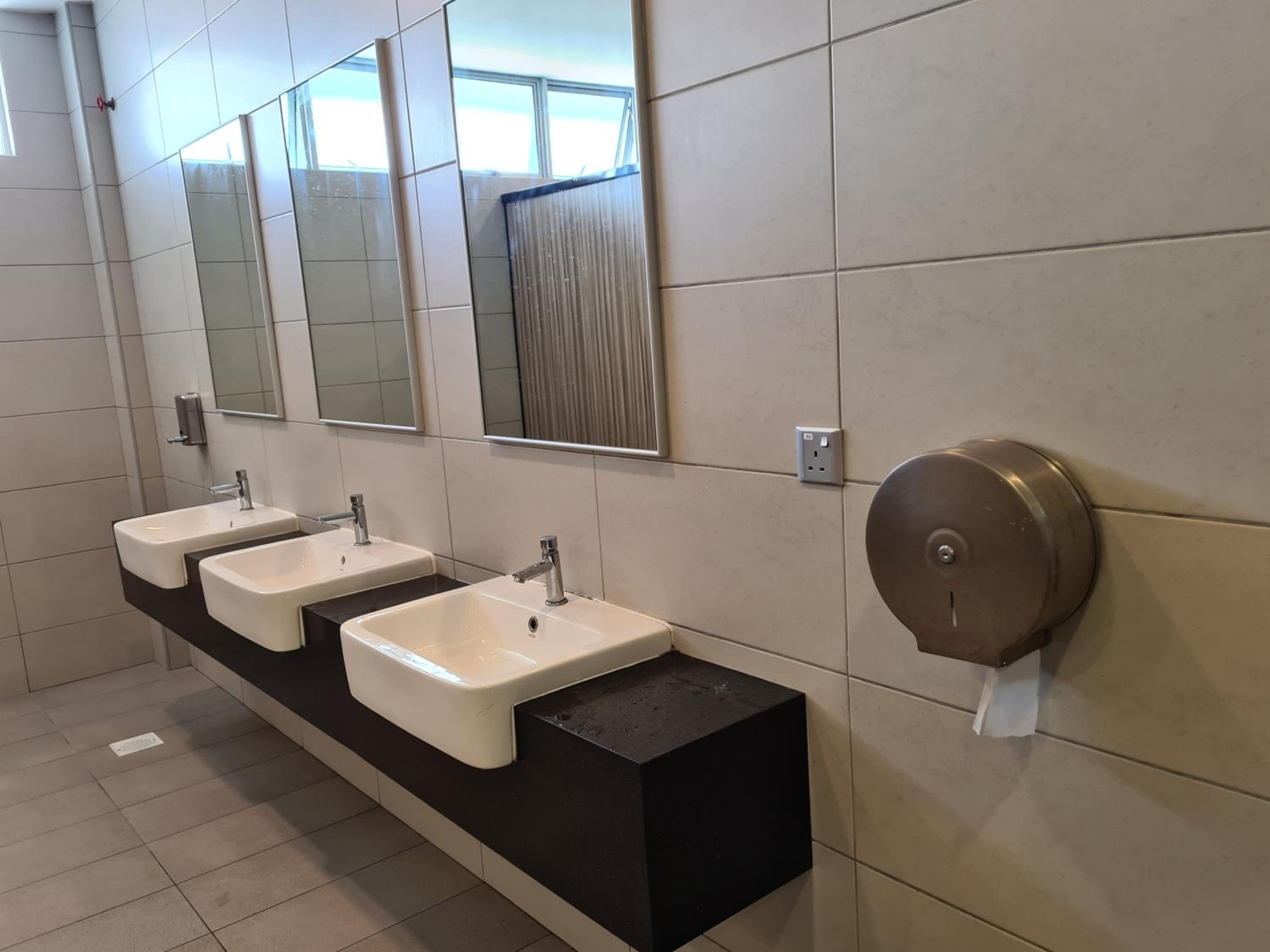Eid SKS Habitat -Free Wifi Netflix, Larkin, Johor Bahru