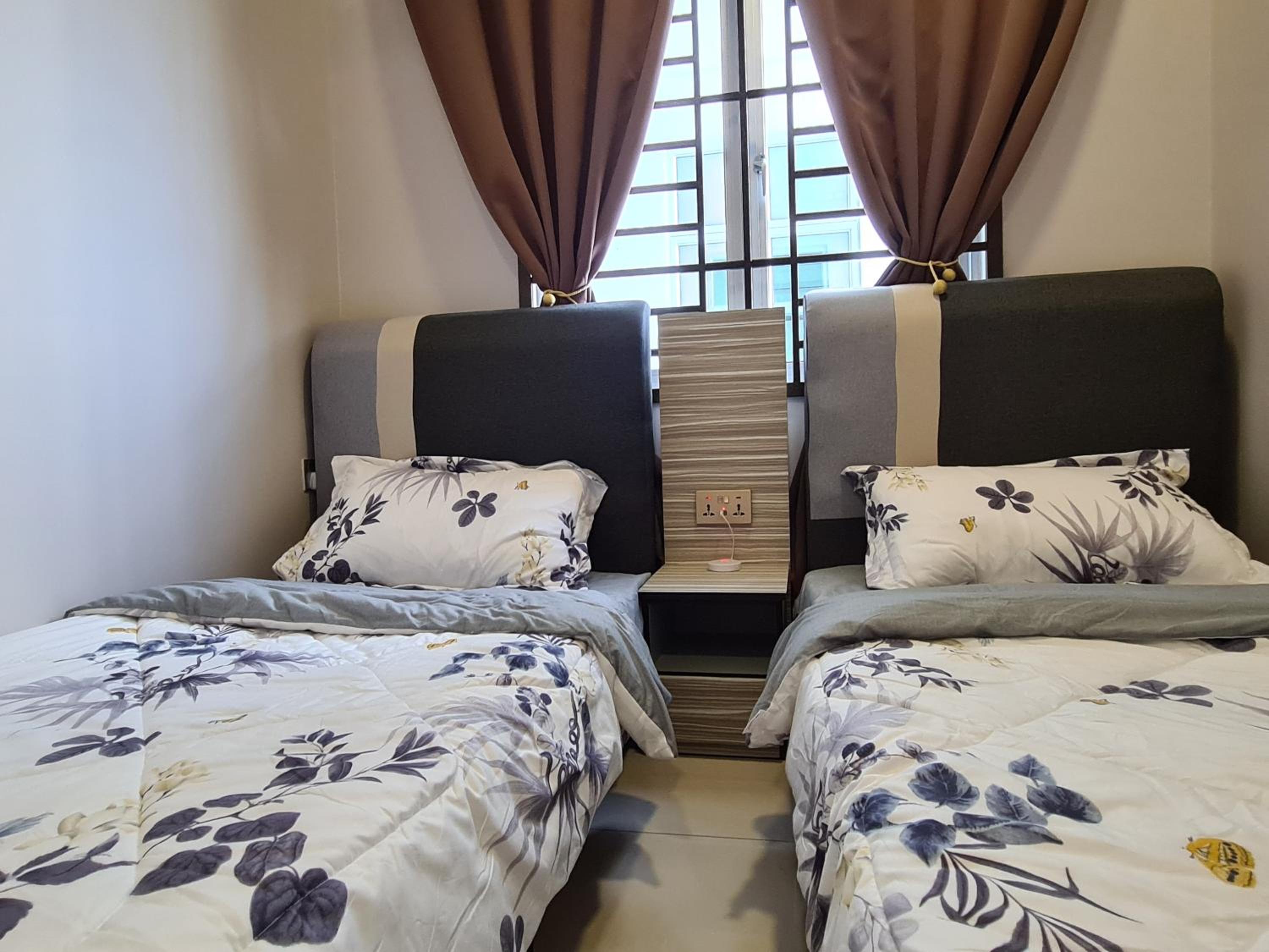 Eid SKS Habitat -Free Wifi Netflix, Larkin, Johor Bahru