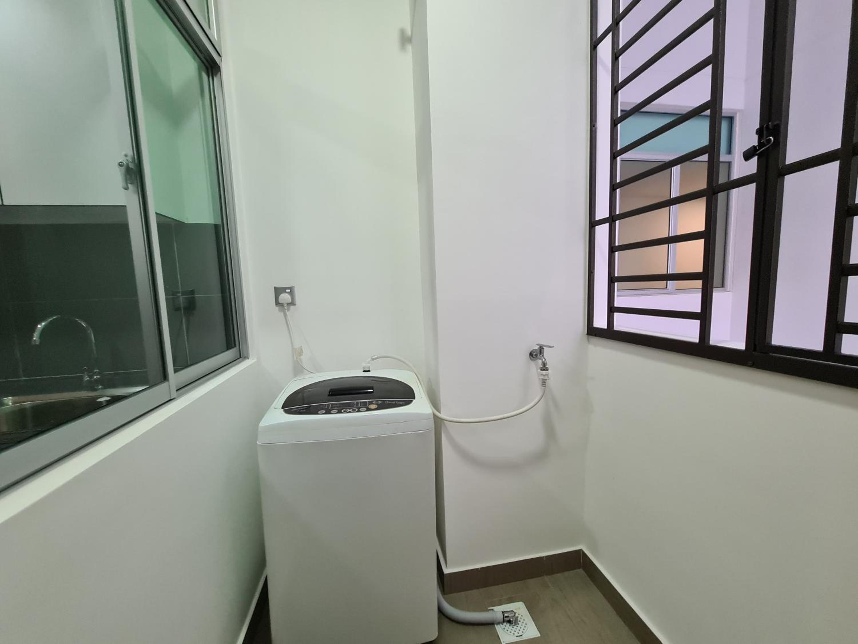 Eid SKS Habitat -Free Wifi Netflix, Larkin, Johor Bahru
