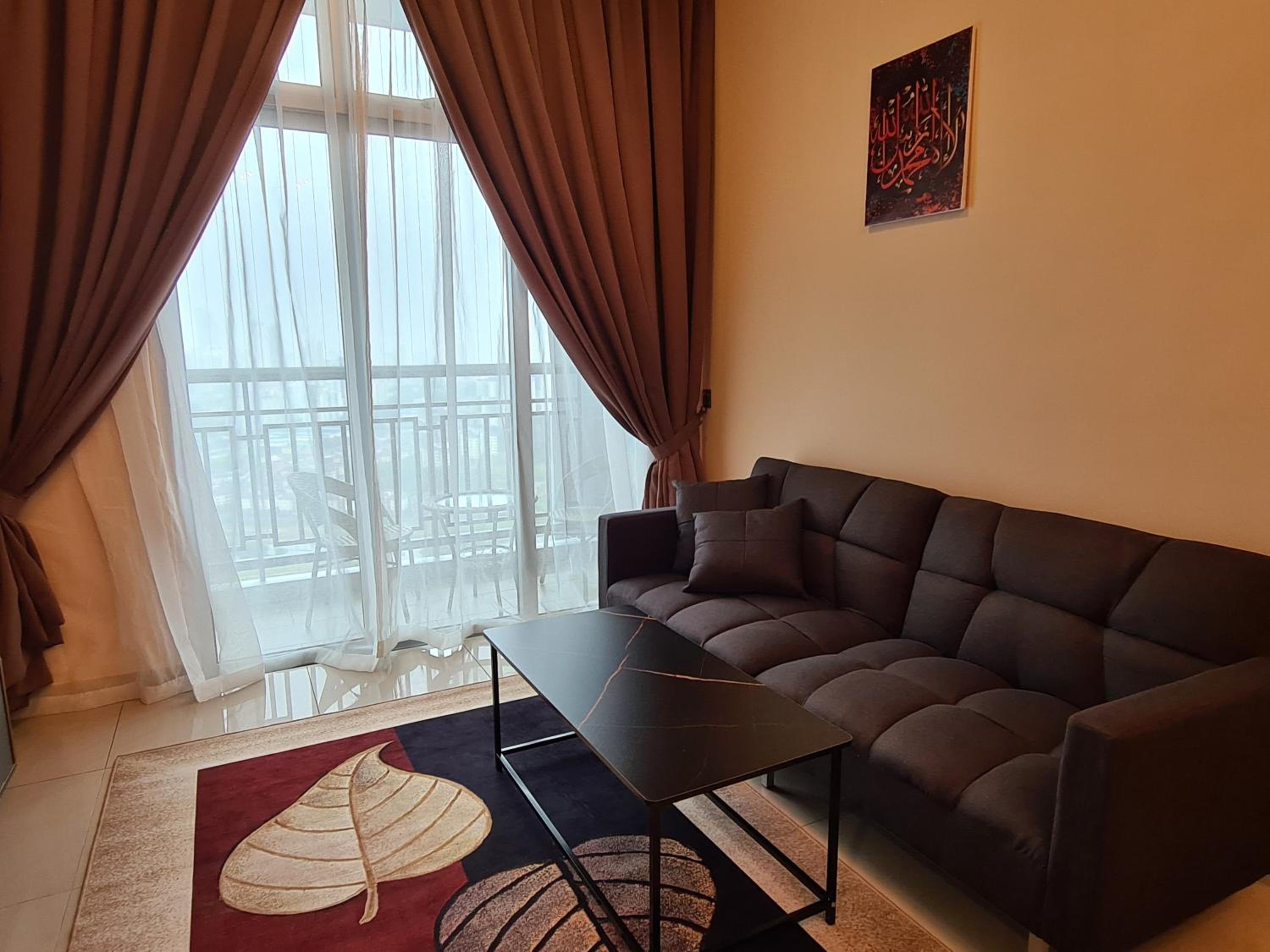 Eid SKS Habitat -Free Wifi Netflix, Larkin, Johor Bahru