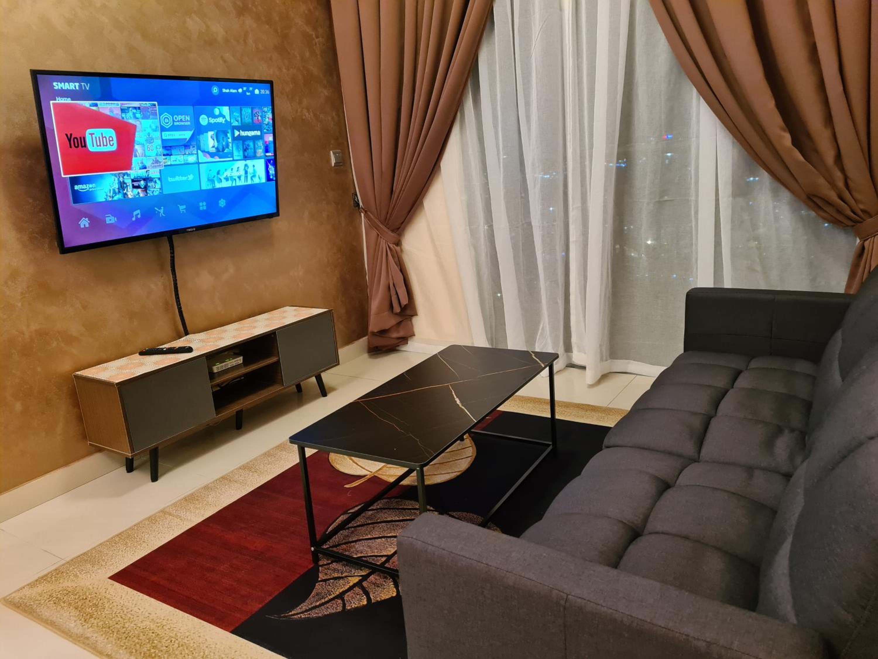 Eid SKS Habitat -Free Wifi Netflix, Larkin, Johor Bahru