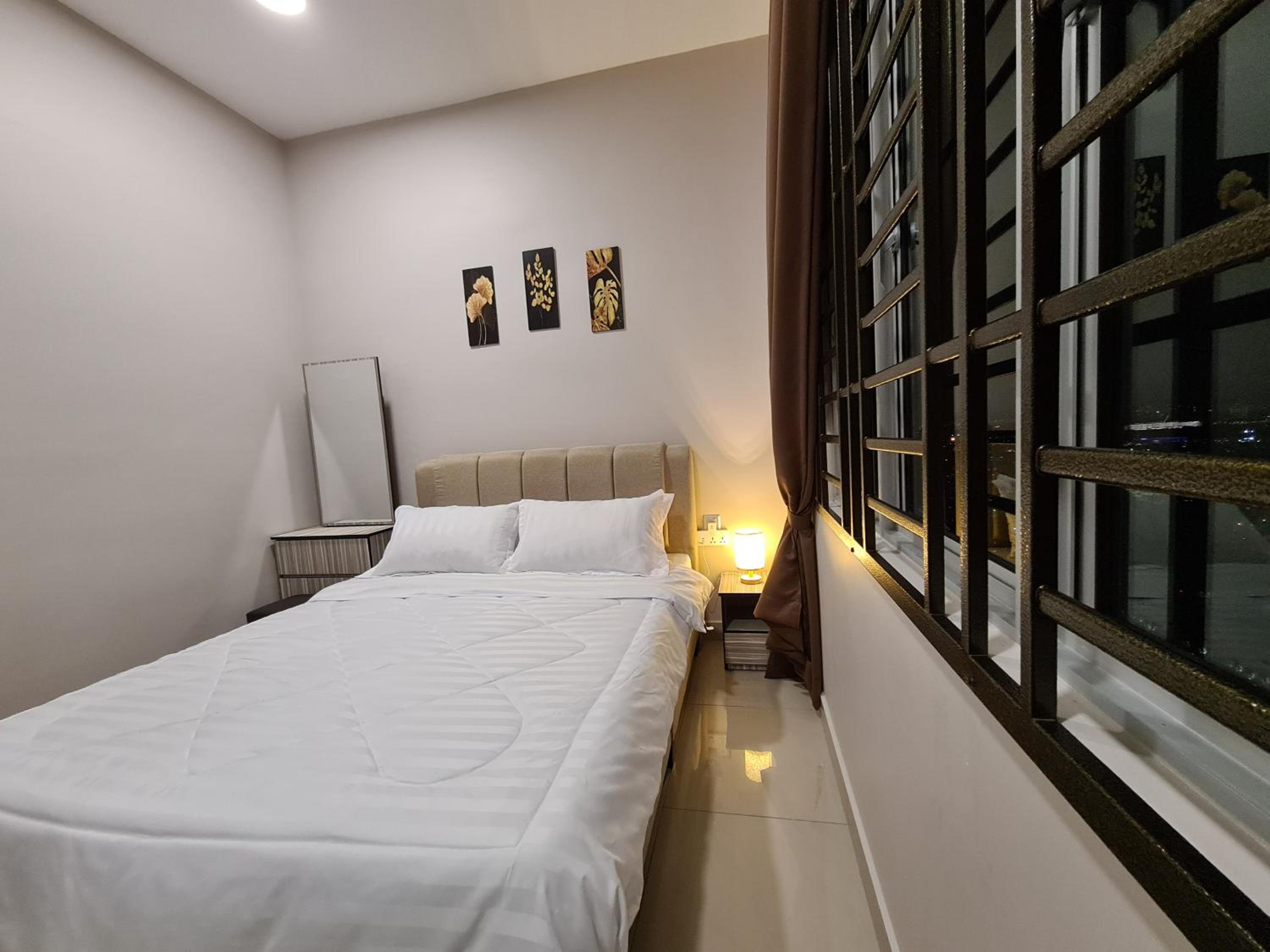 Eid SKS Habitat -Free Wifi Netflix, Larkin, Johor Bahru