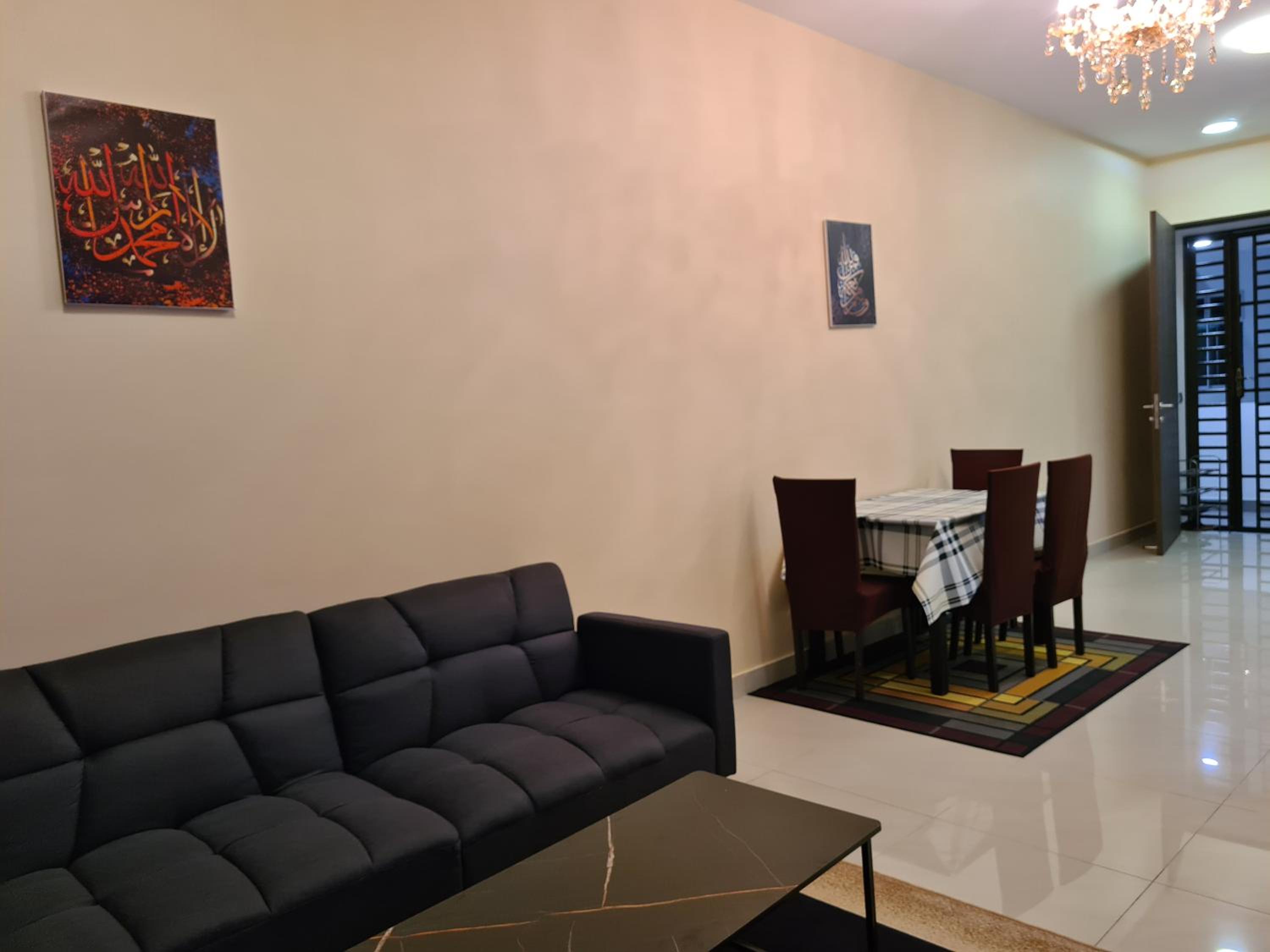 Eid SKS Habitat -Free Wifi Netflix, Larkin, Johor Bahru