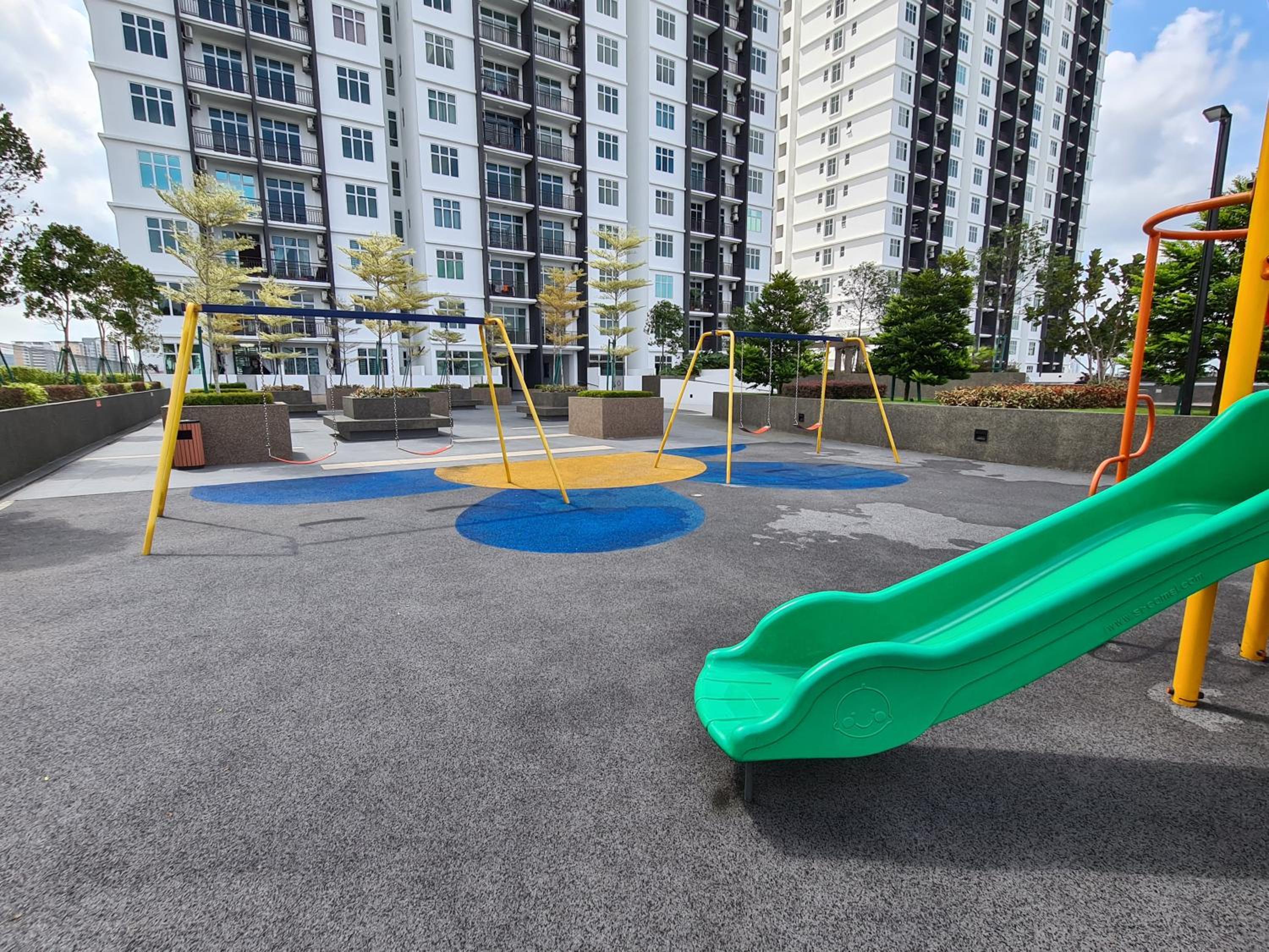 Eid SKS Habitat -Free Wifi Netflix, Larkin, Johor Bahru