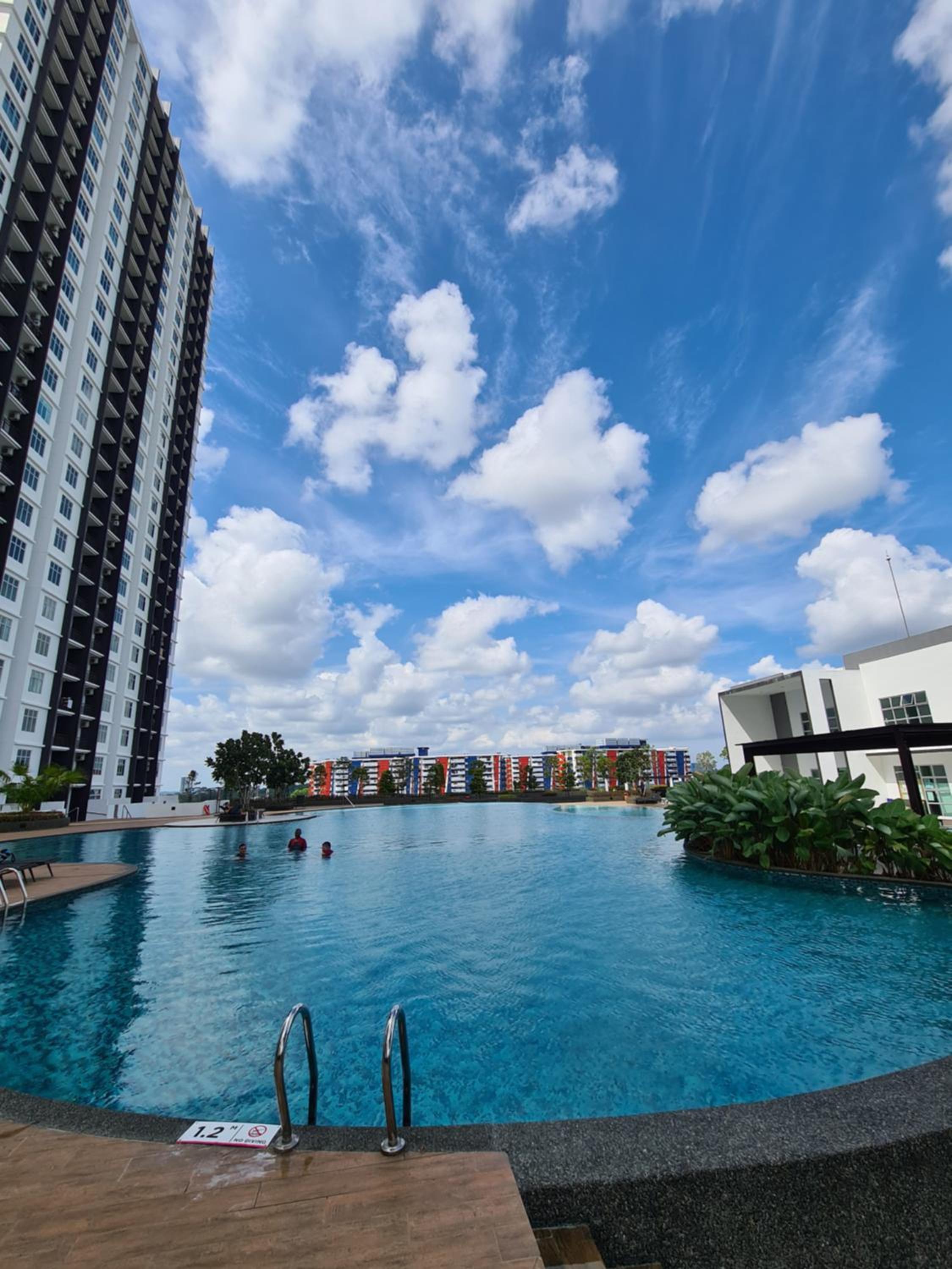Eid SKS Habitat -Free Wifi Netflix, Larkin, Johor Bahru