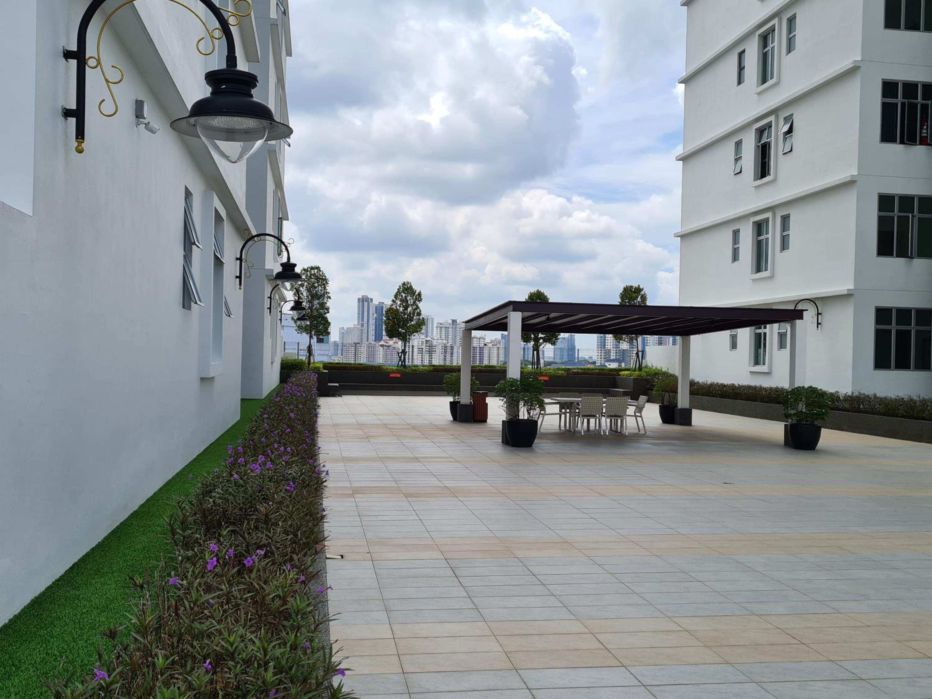 Eid SKS Habitat -Free Wifi Netflix, Larkin, Johor Bahru