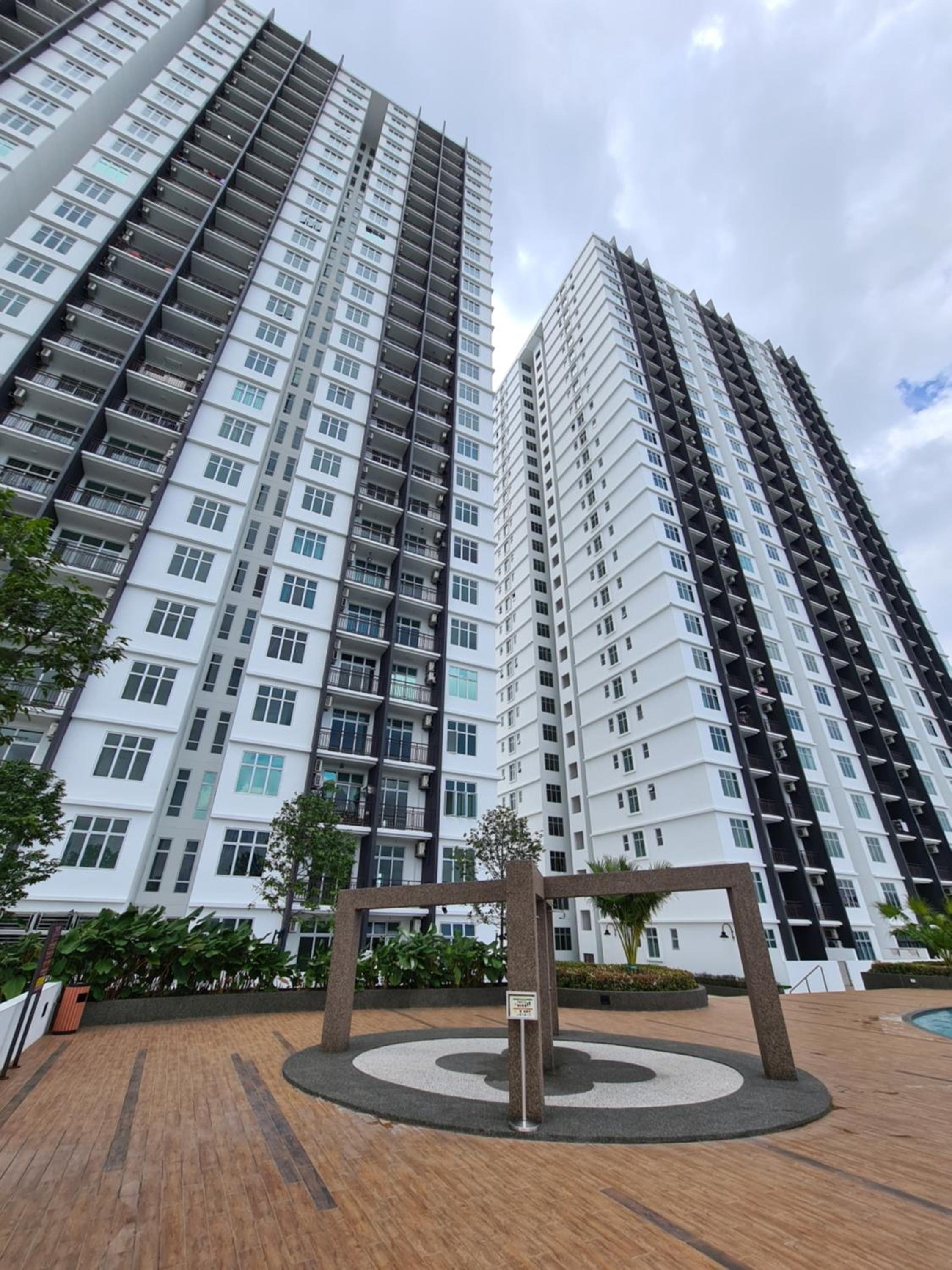 Eid SKS Habitat -Free Wifi Netflix, Larkin, Johor Bahru