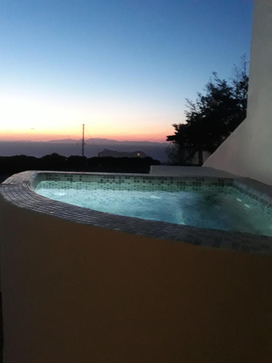 Jacuzzi