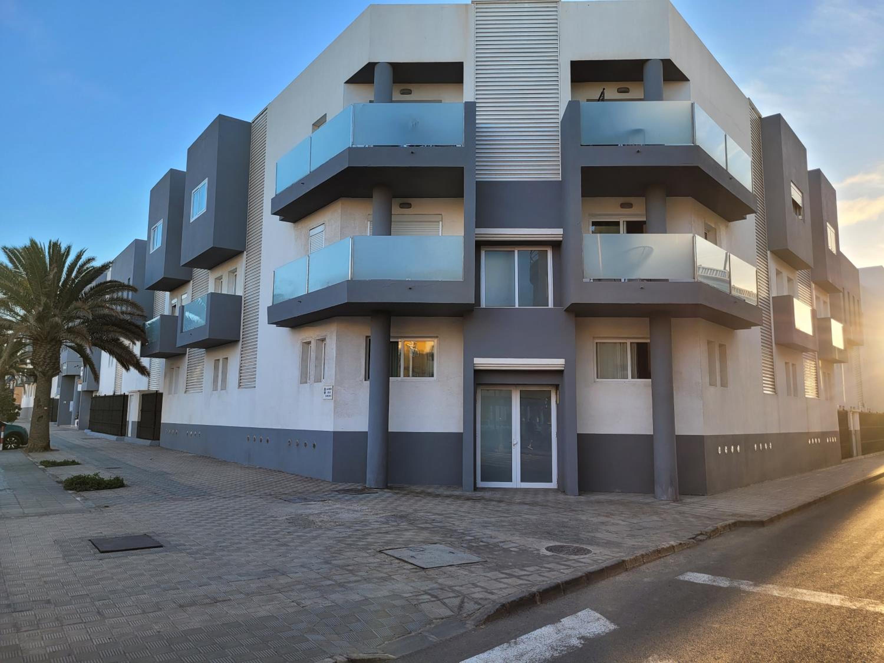 Beautiful, modern apartment in sunny Corralejo