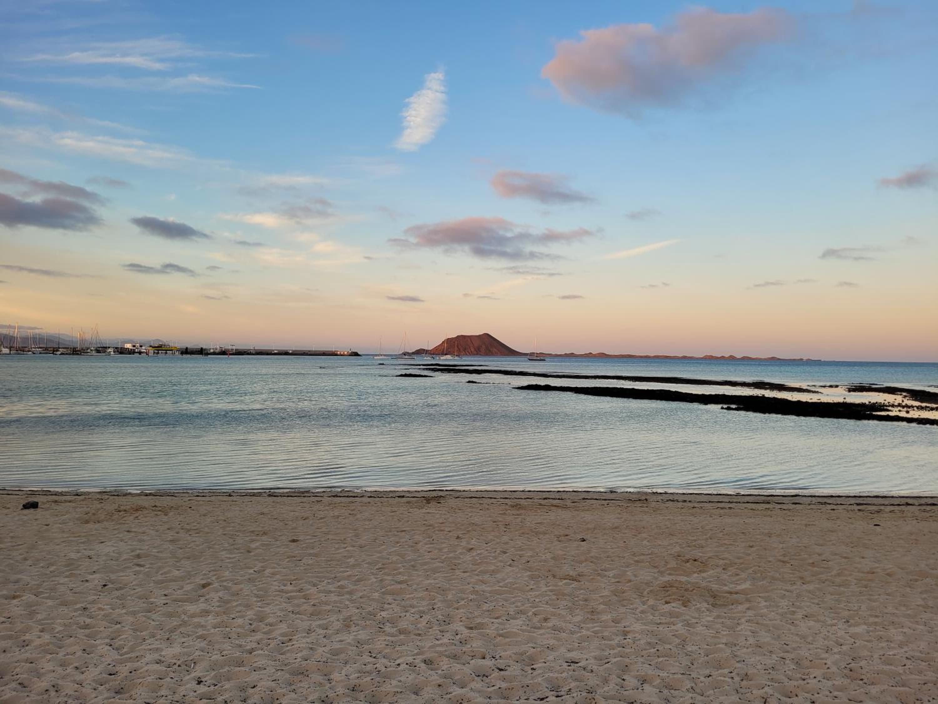 Beautiful, modern apartment in sunny Corralejo