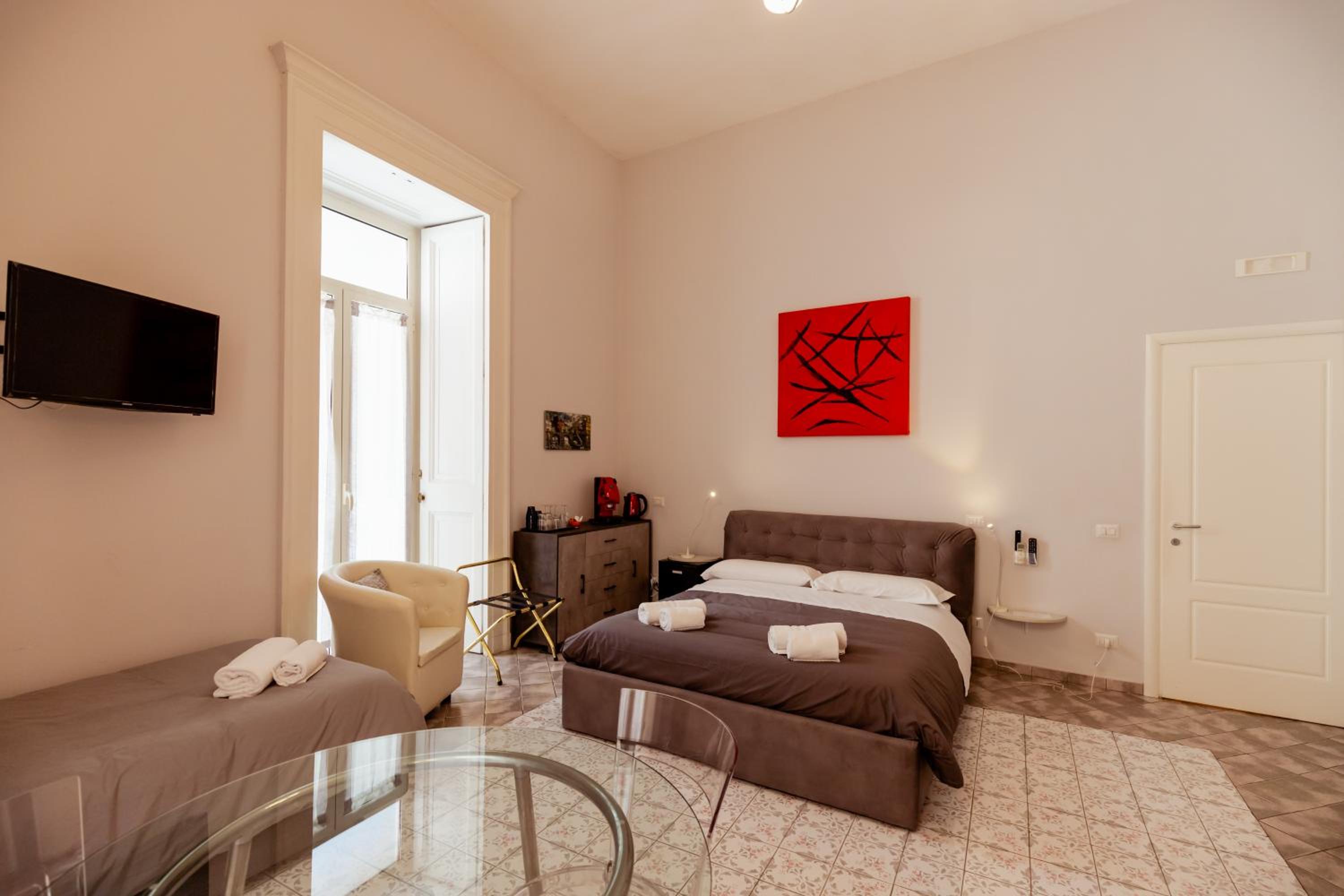 Suites Trinità in Toledo street