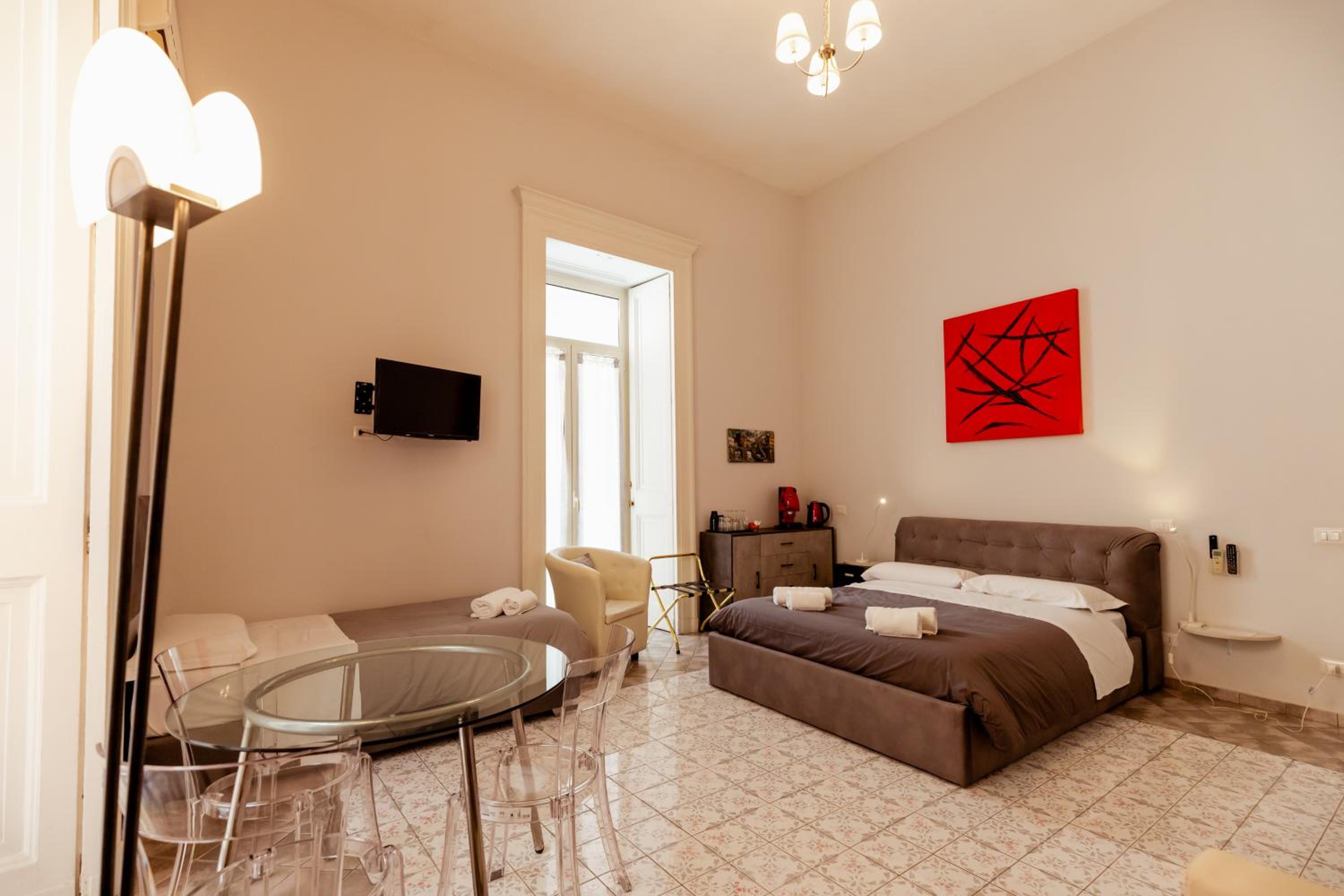 Suites Trinità in Toledo street
