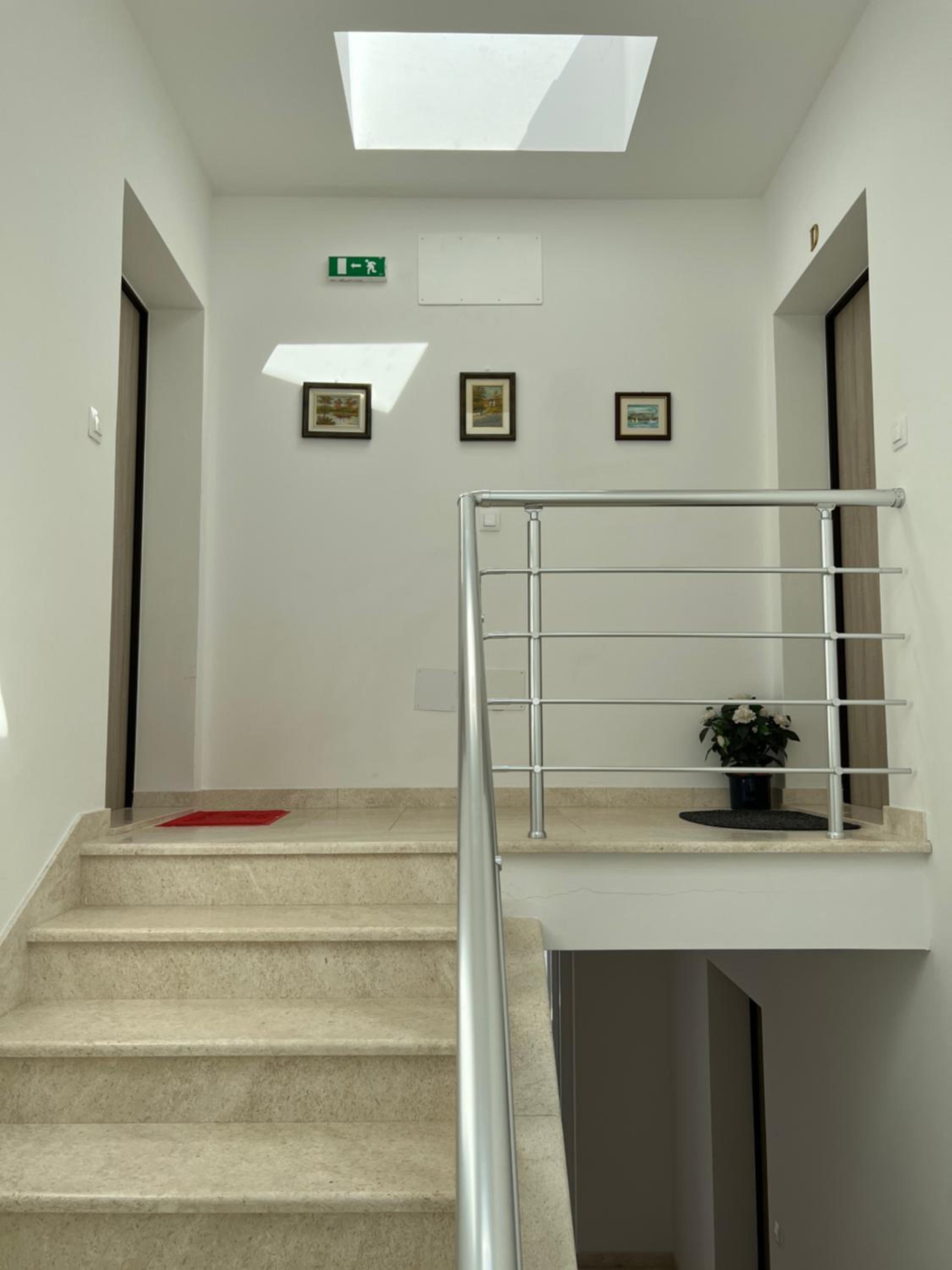 Photo 34