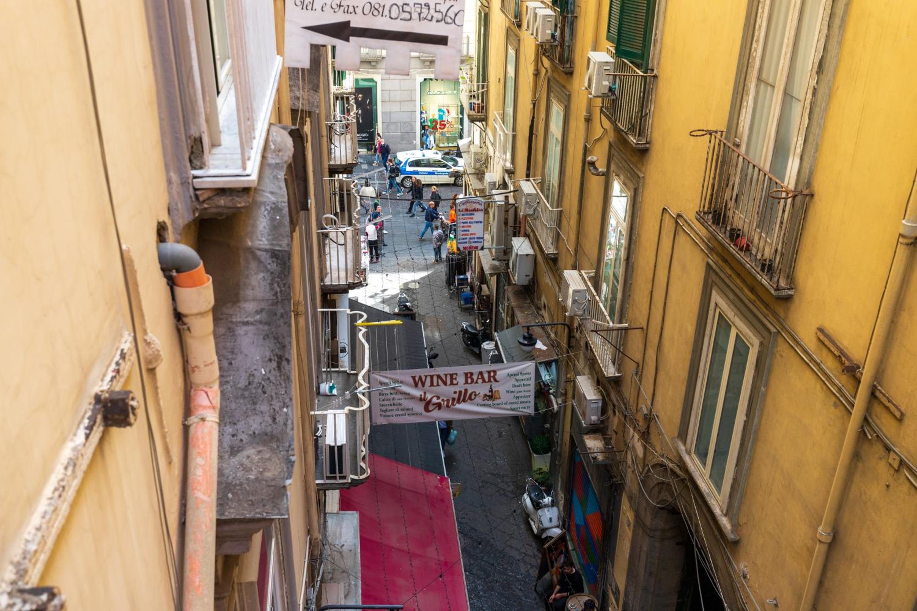 Suites Trinità in Toledo street