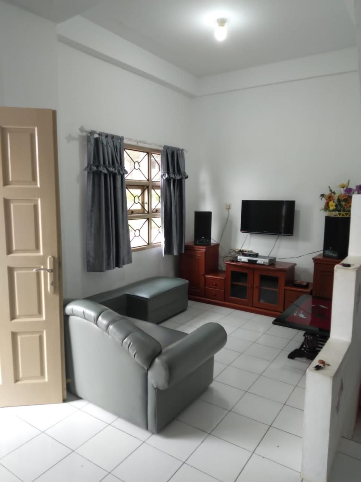 Villa Bukit Indah view 4
