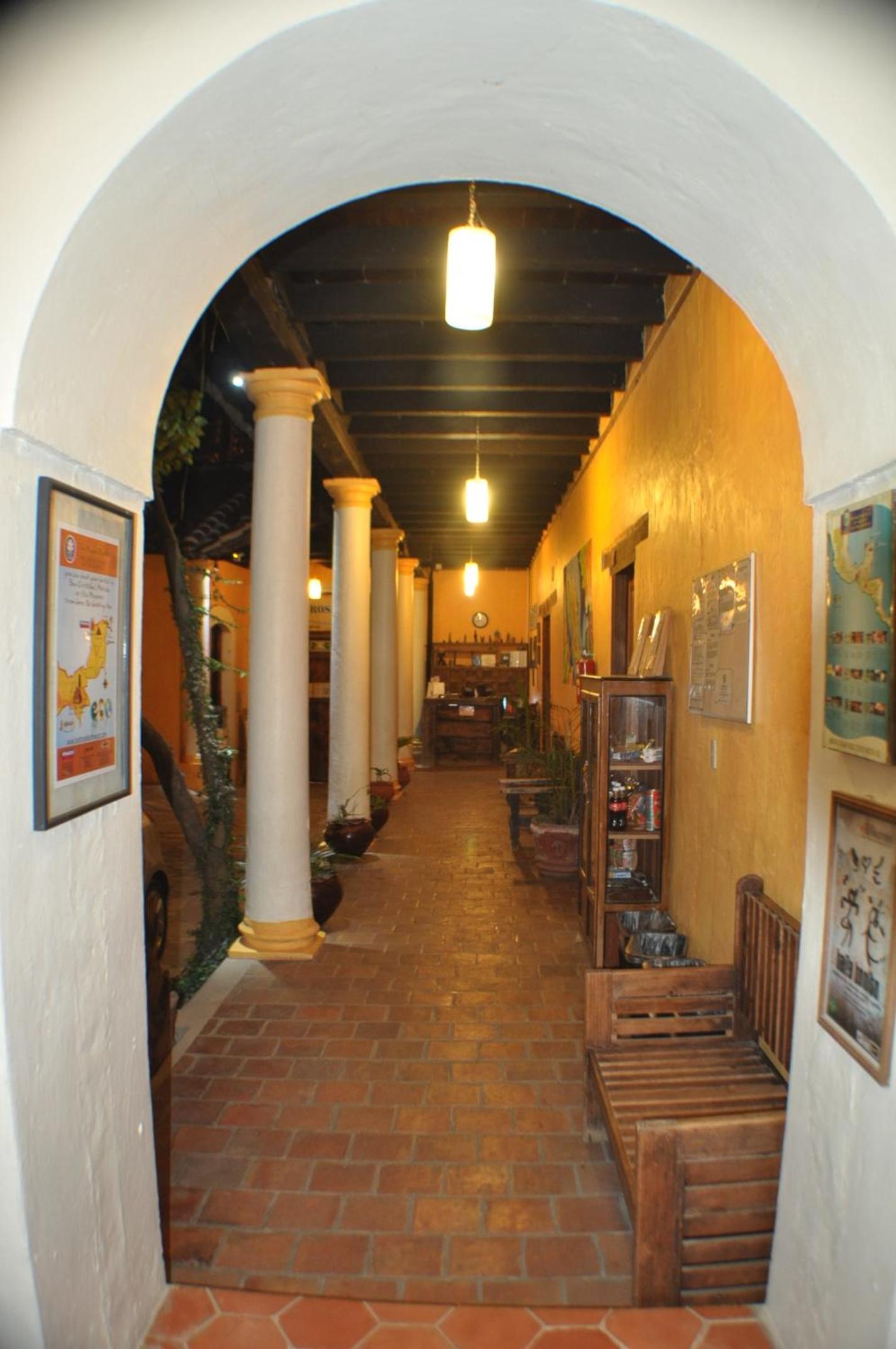 Rossco Hostel & Hotel