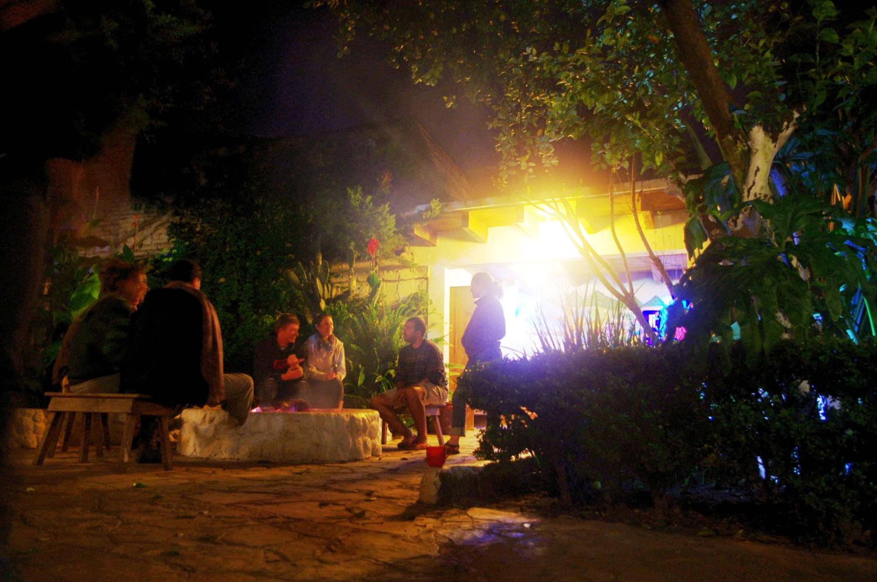 Rossco Hostel & Hotel