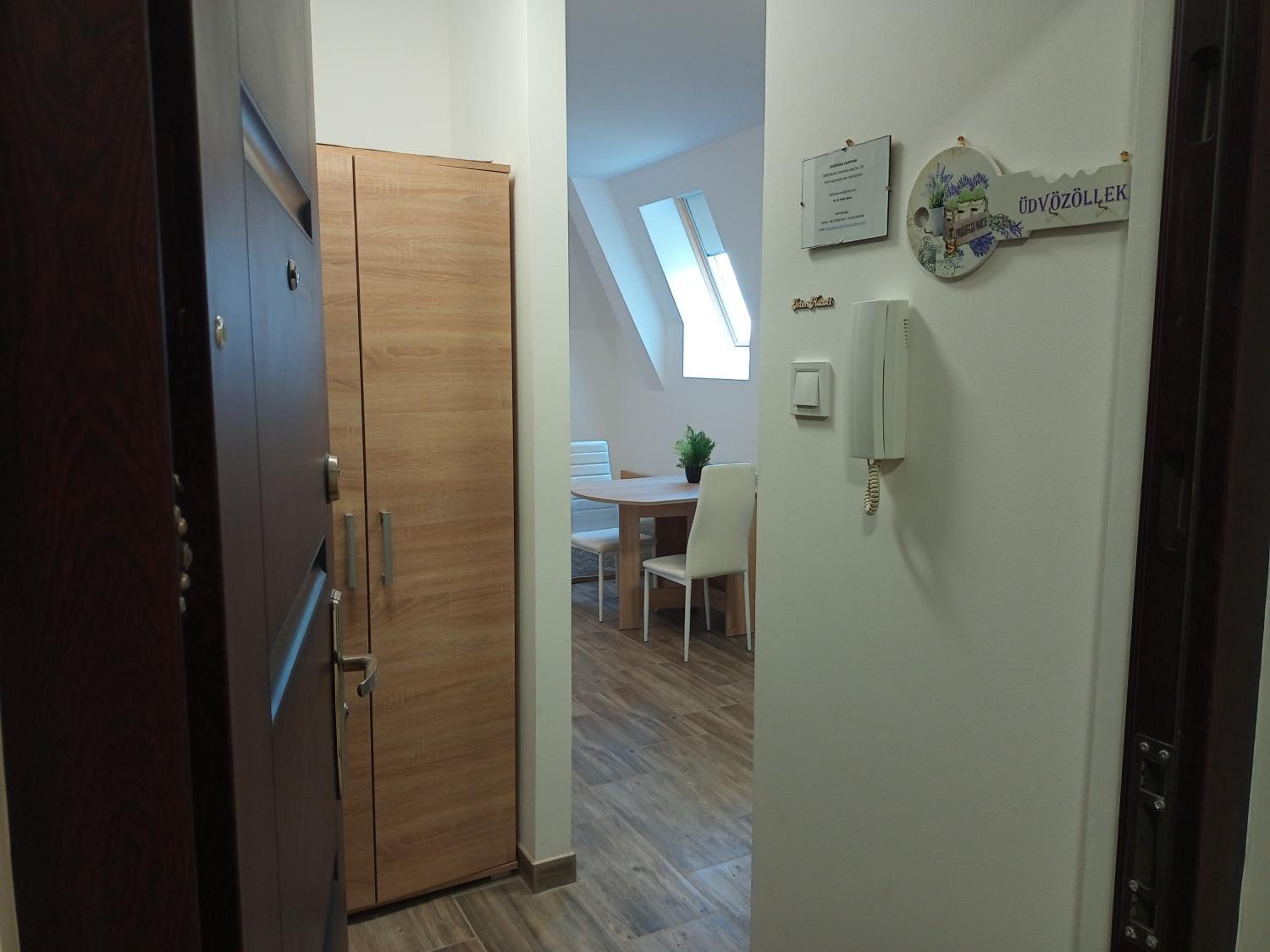 Szellőrózsa Apartman