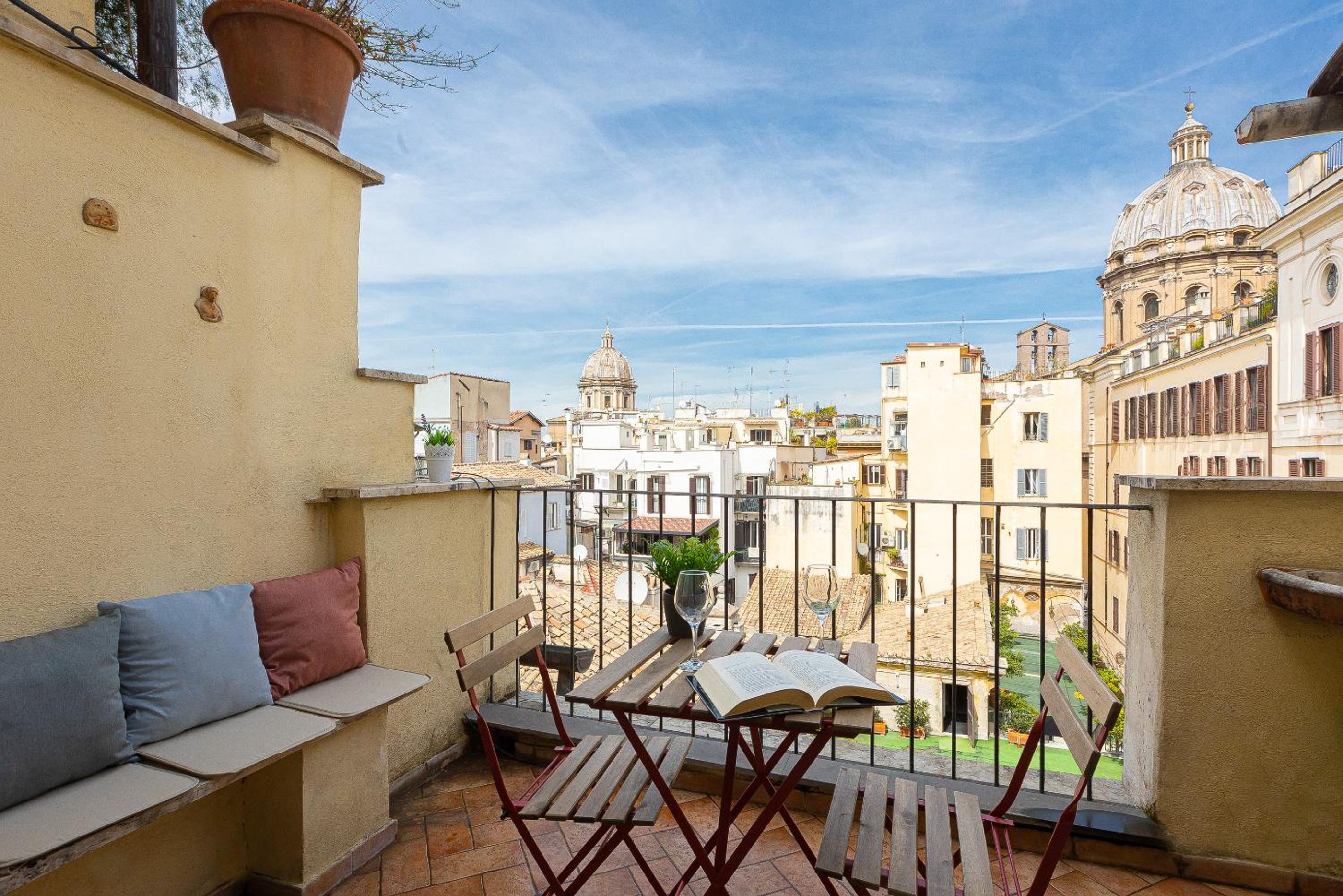 Campo de' Fiori Penthouse-Rental in Rome