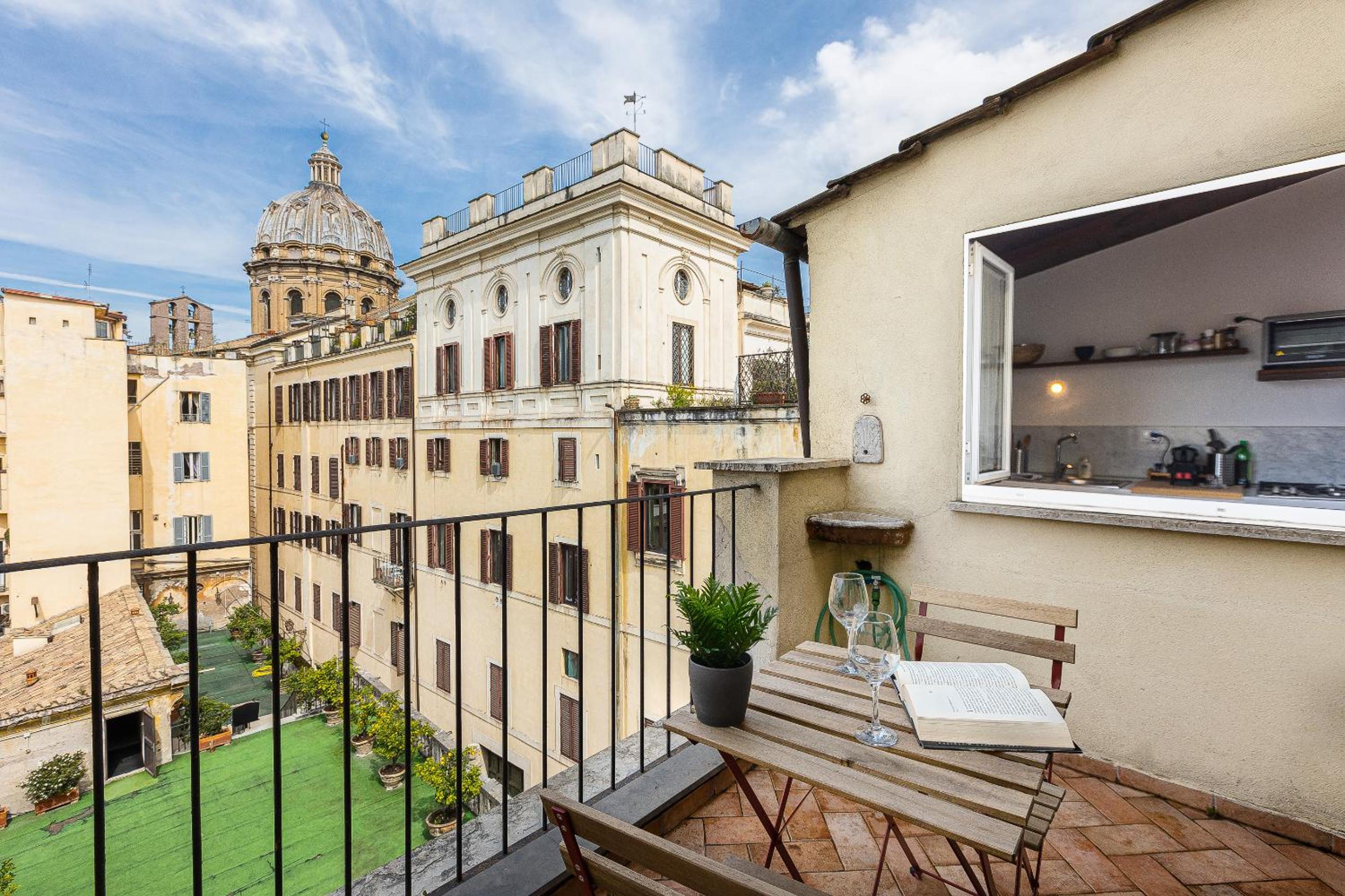 Campo de' Fiori Penthouse-Rental in Rome