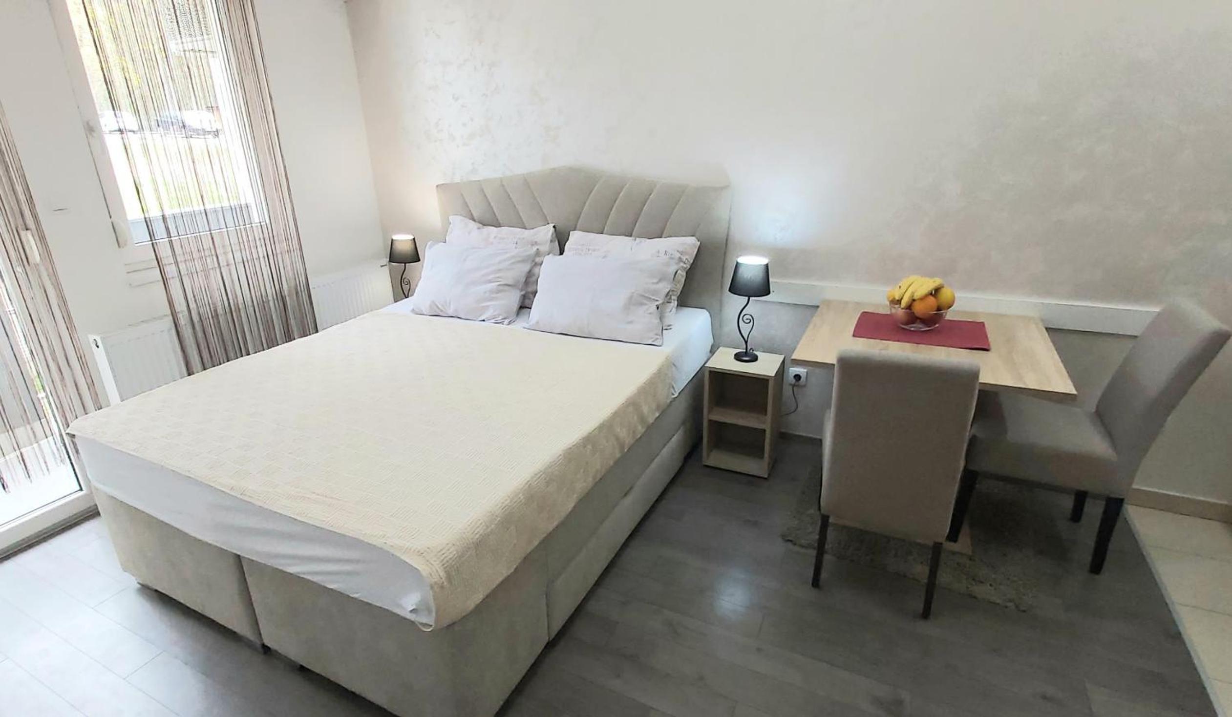 Apartments Višnja view 4